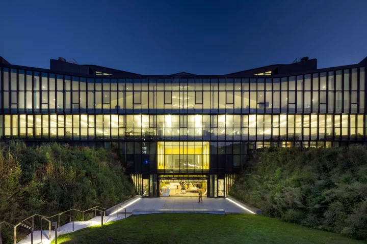 Toronto's Daniels Building at One Spadina Crescent is one of the 2019 AIA COTE Top Ten Awards winners