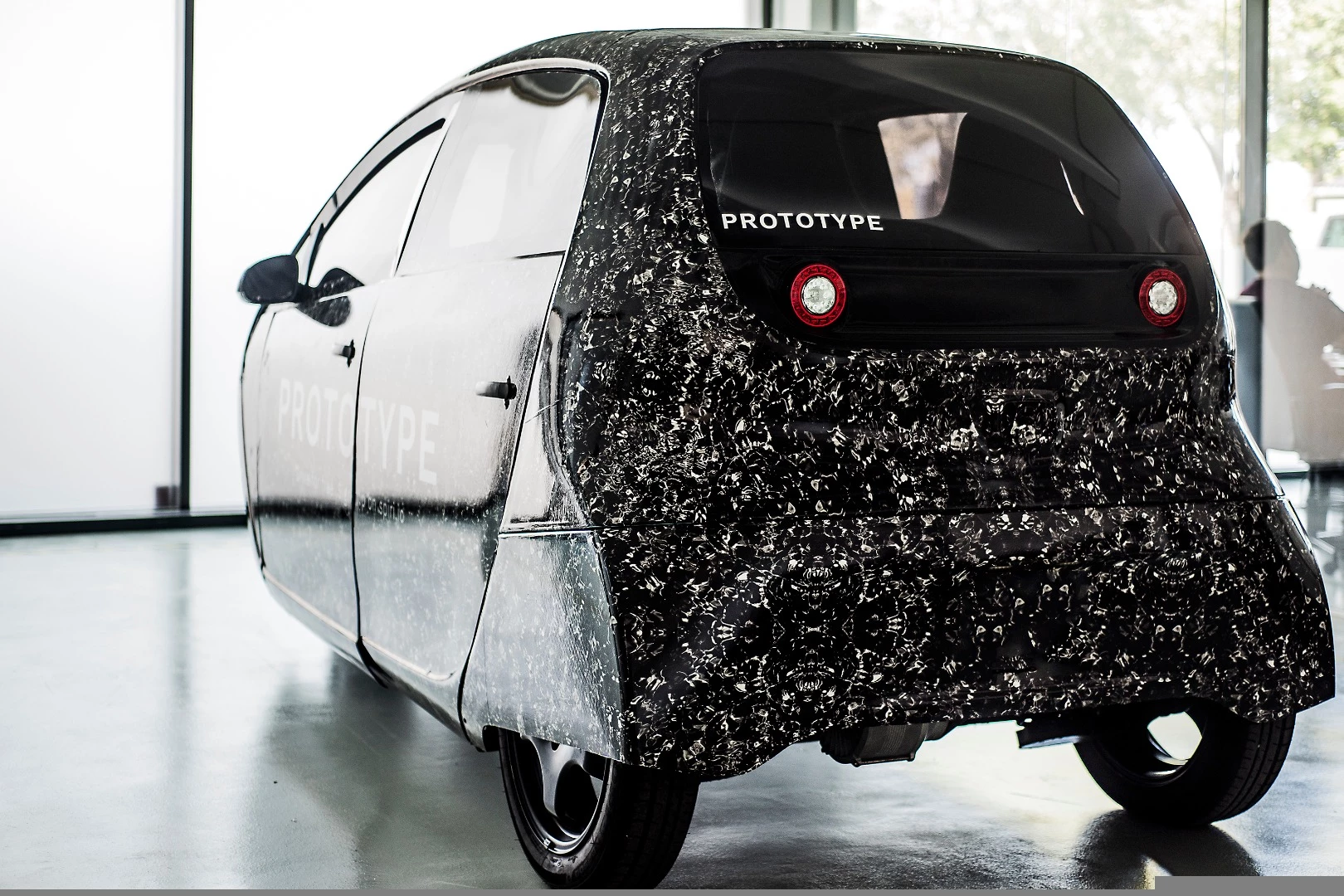 Spiri says the prototype will do 320 km (199 mi) on a single full charge of its 36.5 kWh battery
