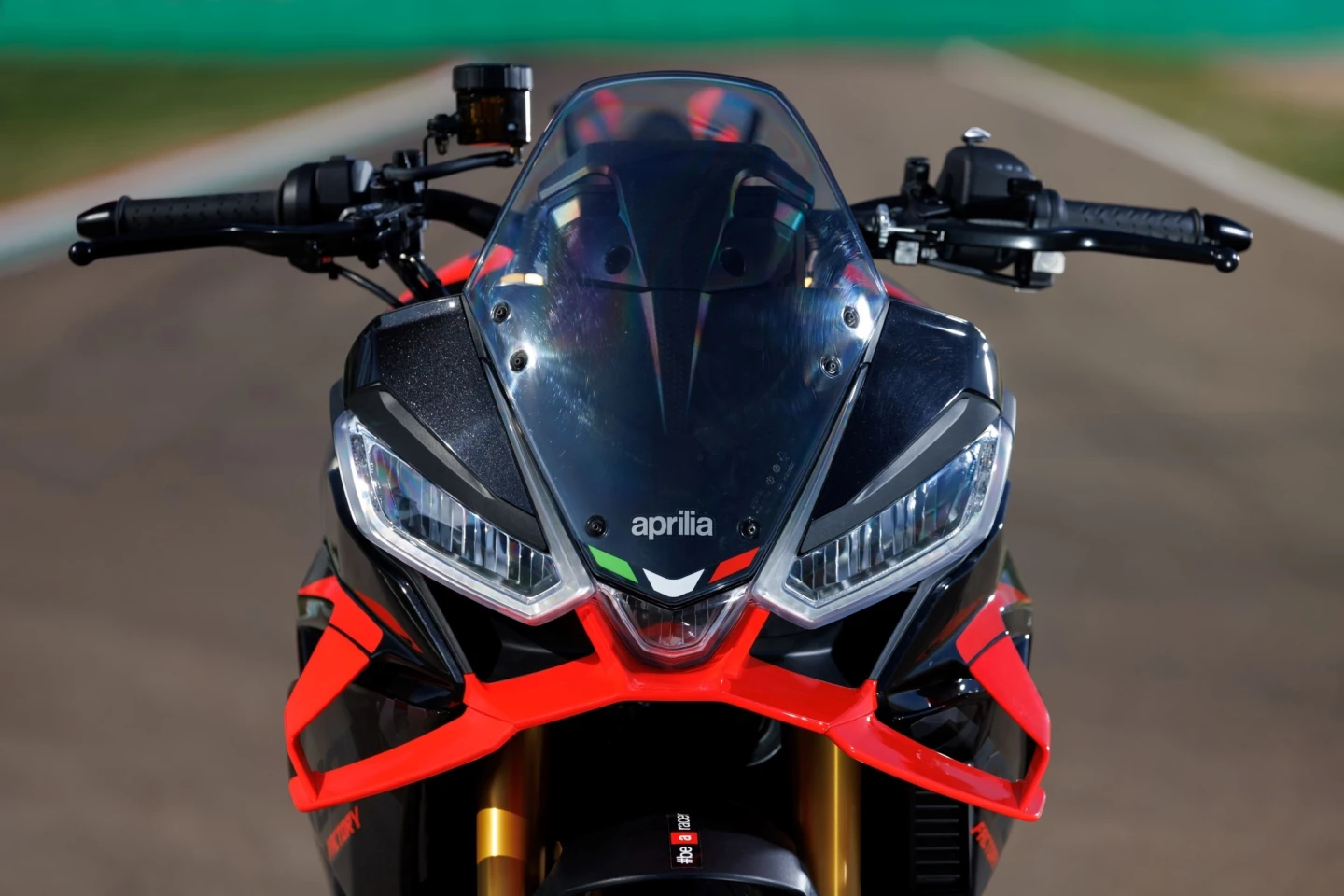 Aprilia has introduced this tech only on its top-of-the-line 2025 RSV4 and Tuono V4 superbikes