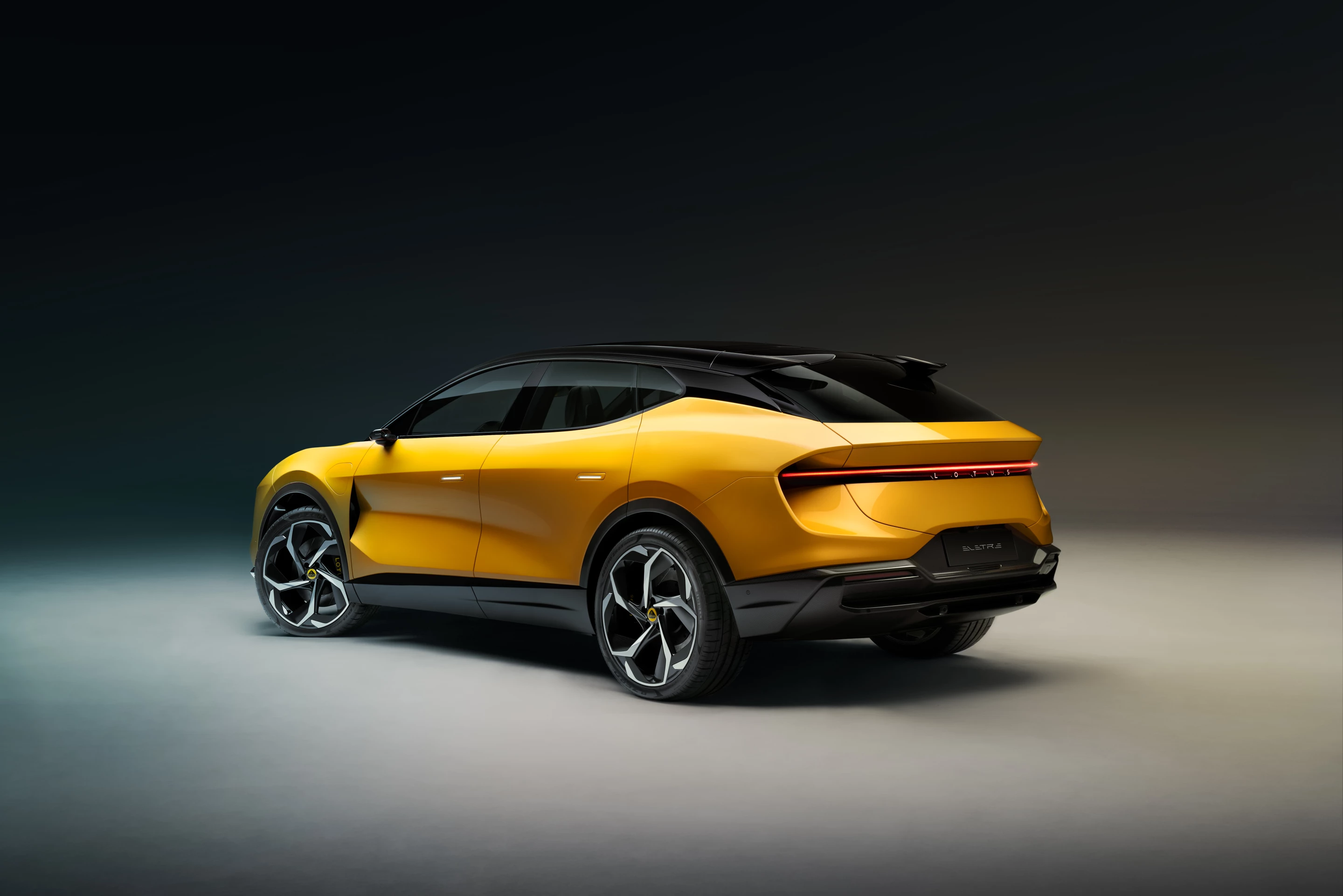 The slim full-width taillight connects the rear air outlets