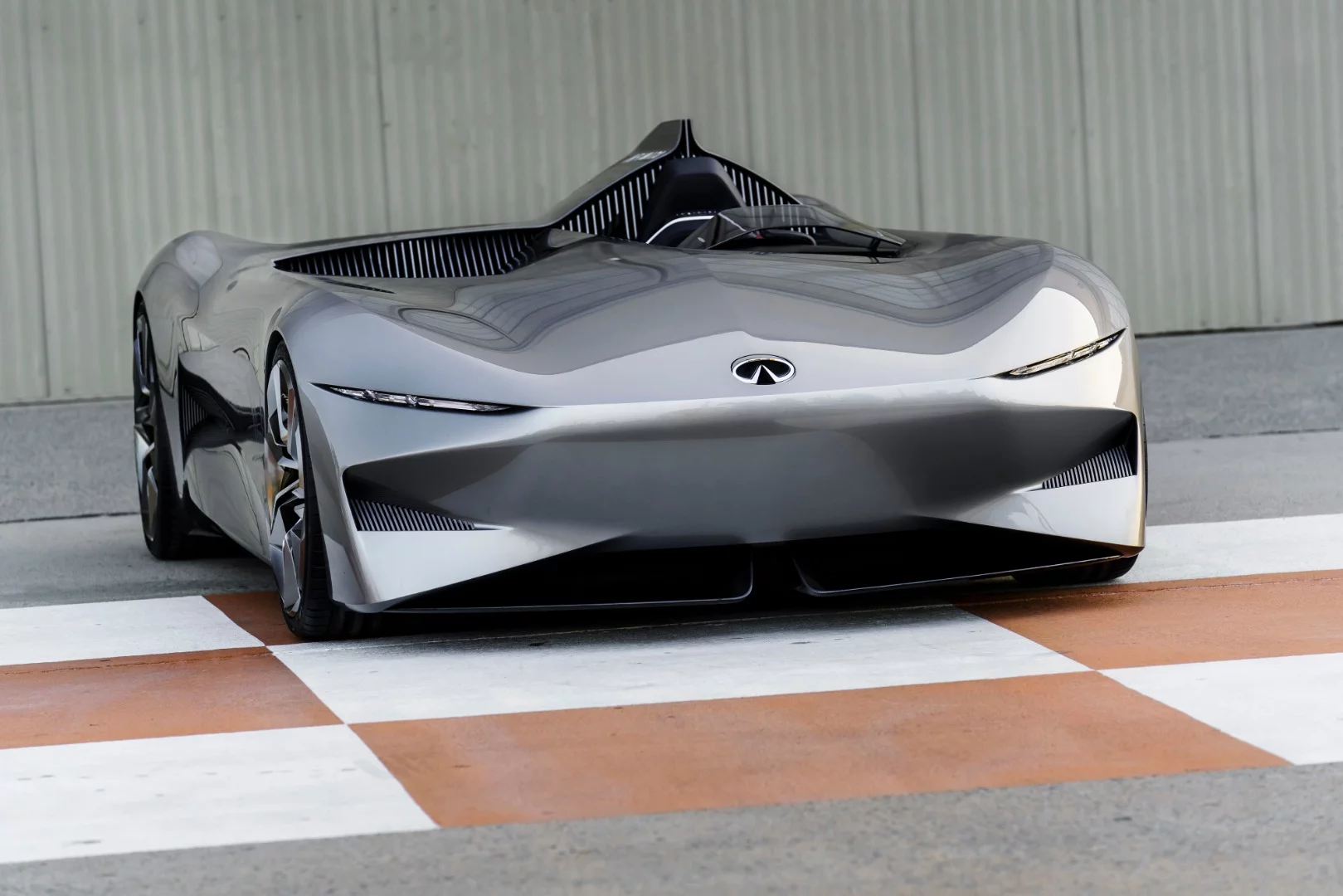 Infiniti Concept 10: open-top speedster