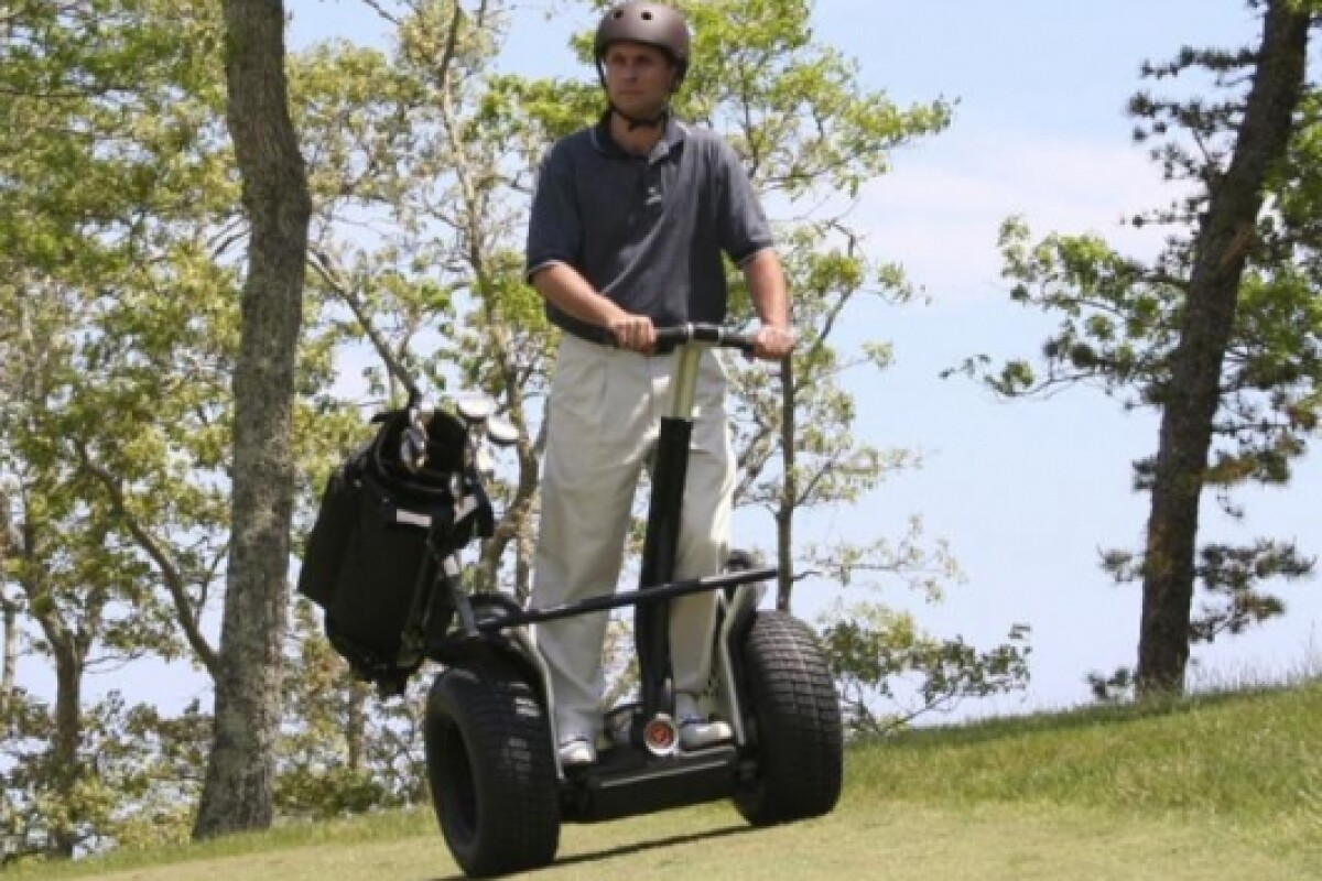 Segway x2 enables a faster round of golf