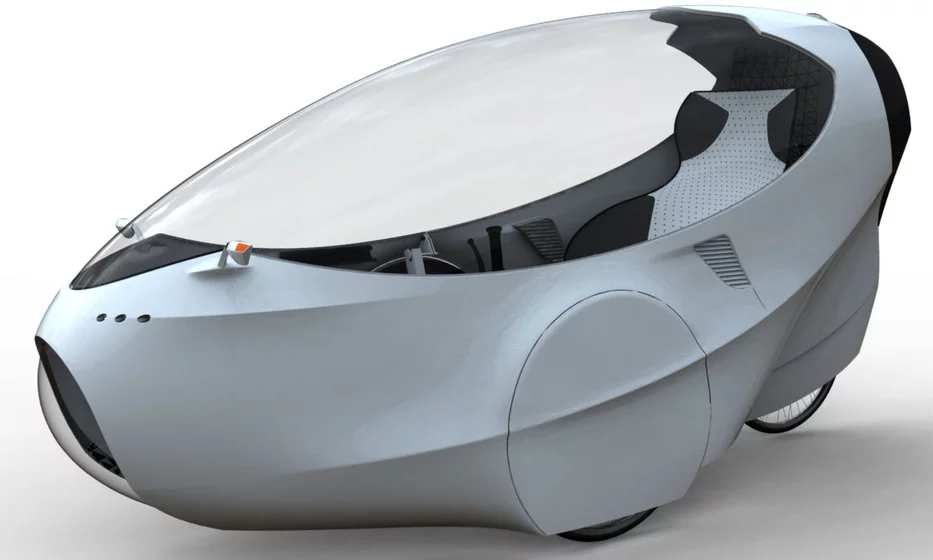 The GinzVelo utilizes a ventilation system that incorporates the wheel openings and a vent in the back