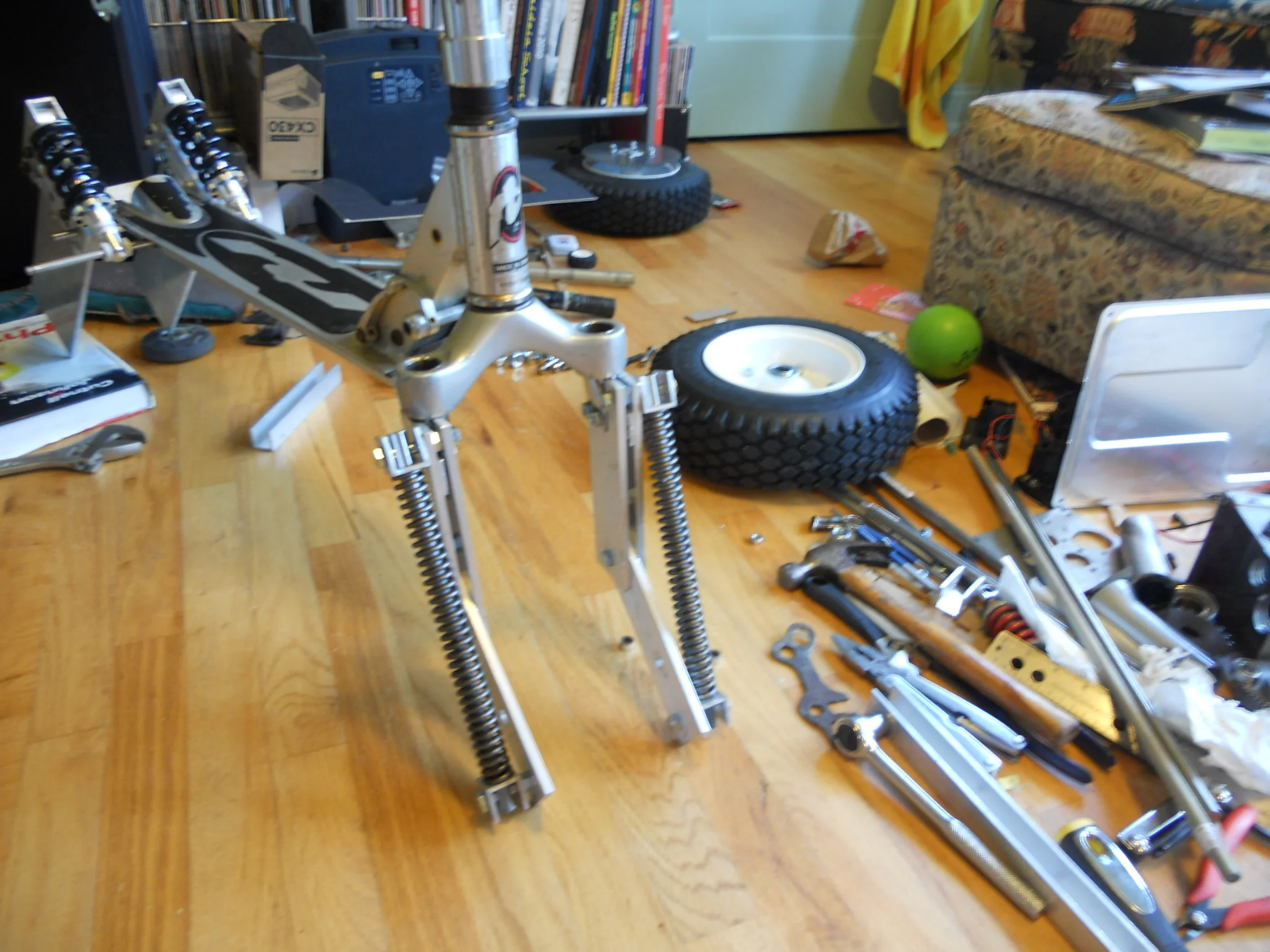 The custom-created shocks were fitted to form a leading link suspension arm