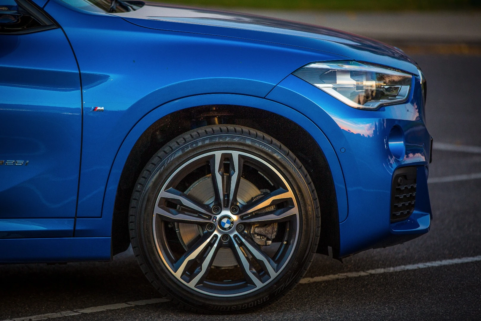 The X1's ride struck a nice balance between comfort and feeling like you're still in control