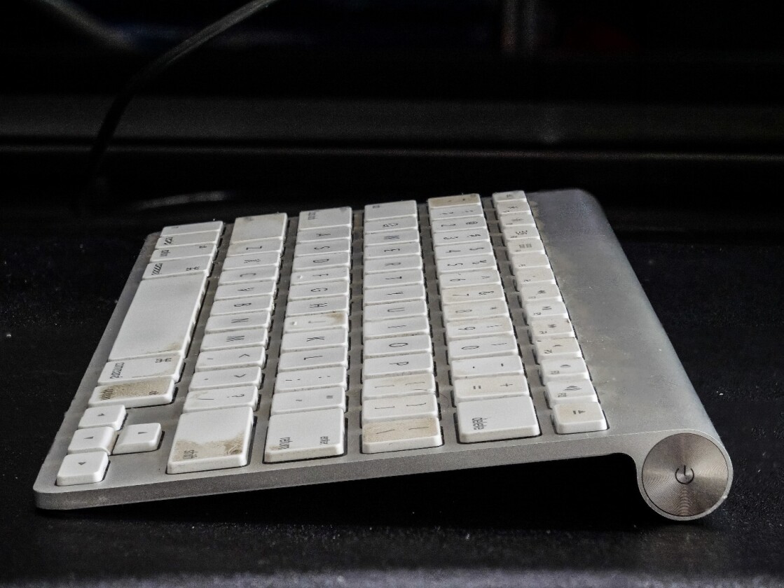 Panasonic GH5: In-camera focus stitching. I guess my keyboard really is that filthy. Sorry.