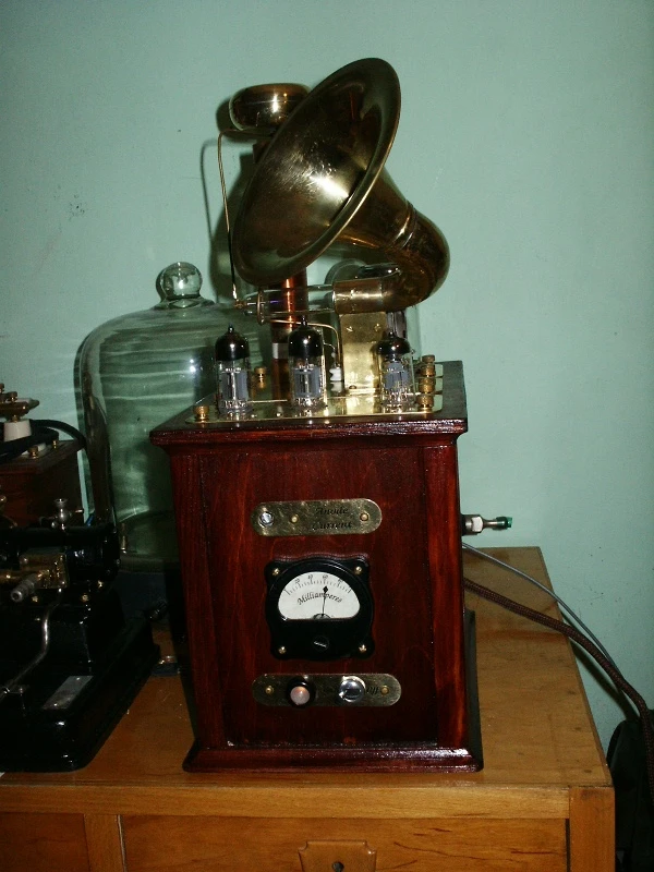 The Steampunk Plasma Speaker uses high-frequency electrical discharges to play back music (Photo: Conscious Flesh)
