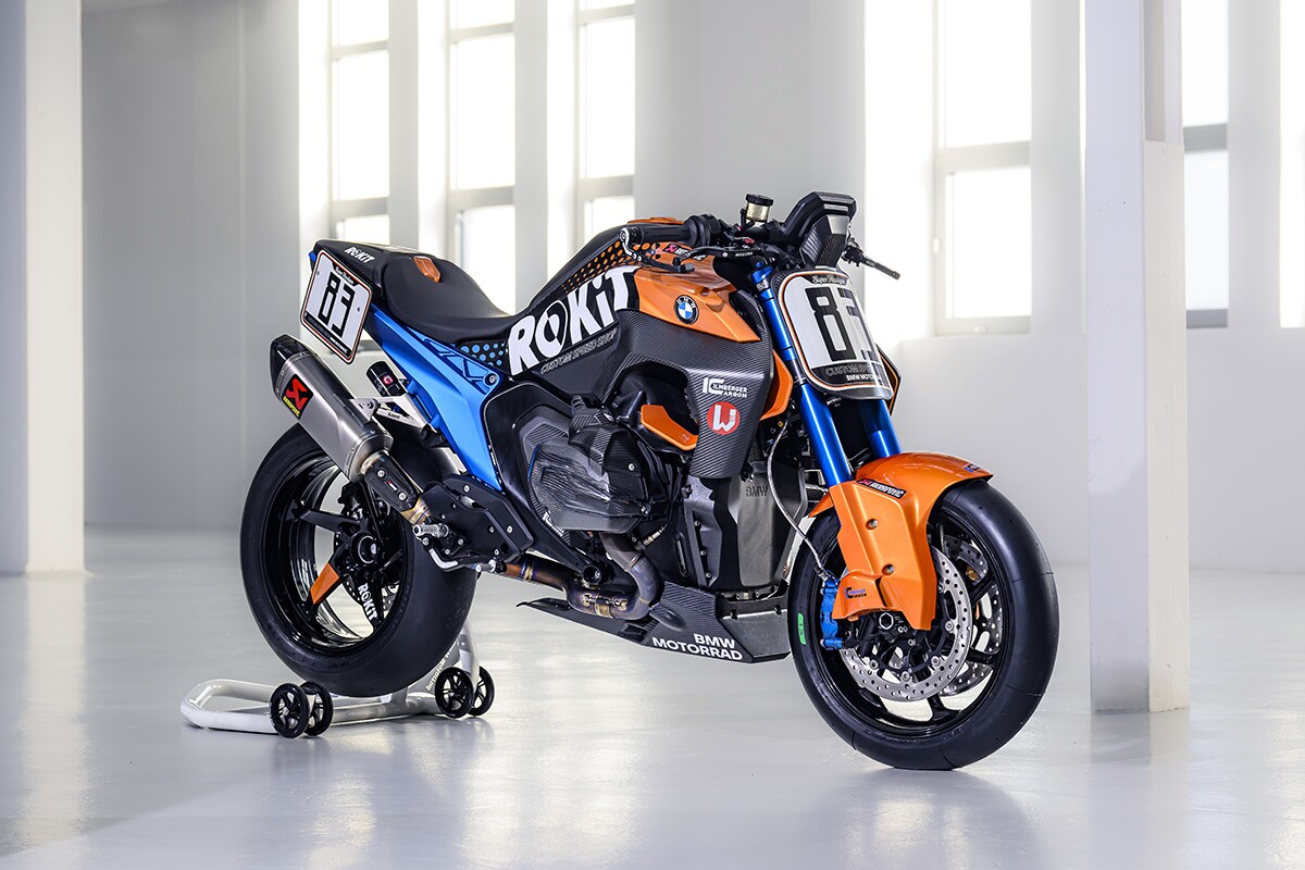 Custom R 1300 R celebrates BMW's first superbike race victory