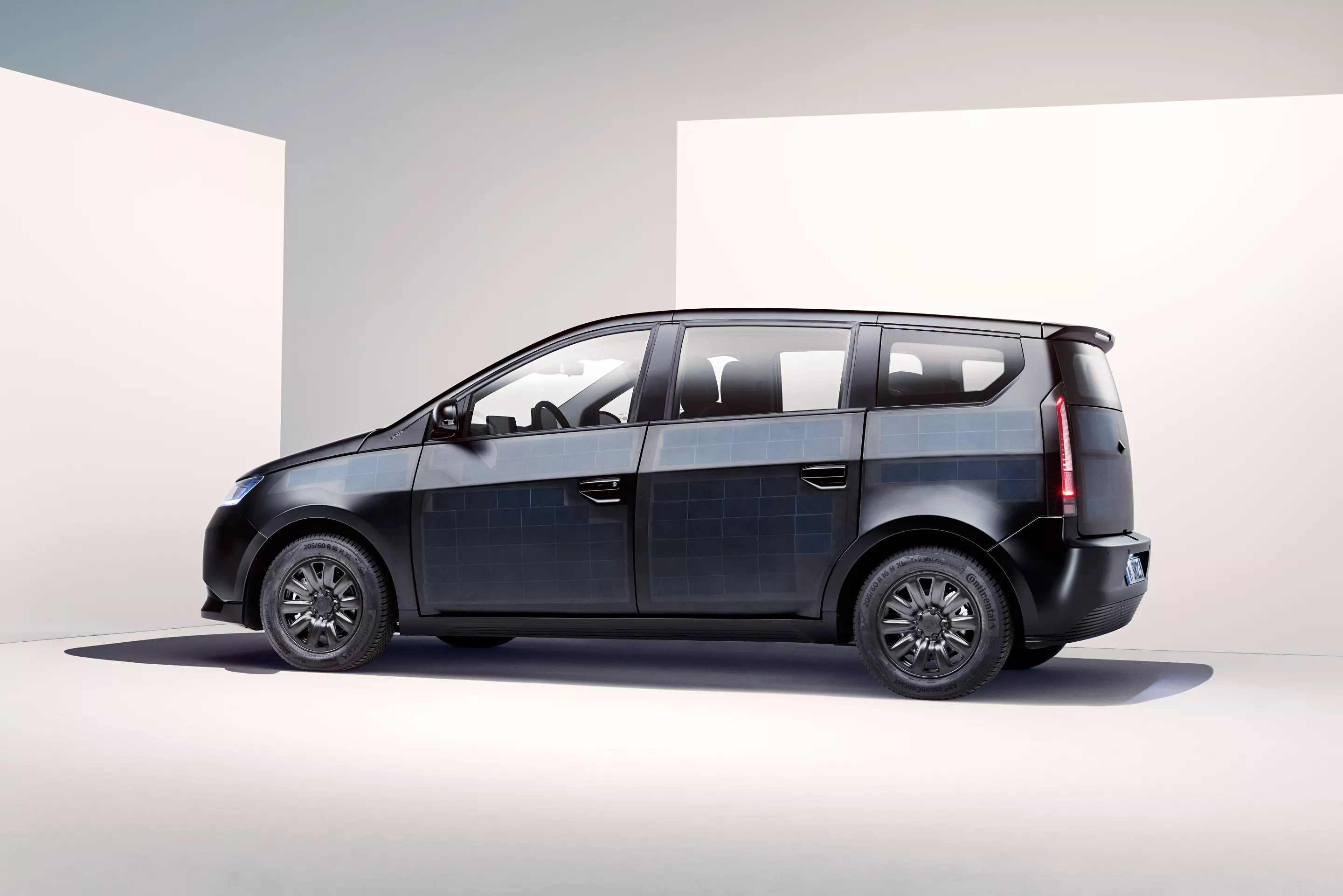 Sono Motors reports that the 456 PV half-cells could increase the Sion's per-charge range by an average of 112 km per week