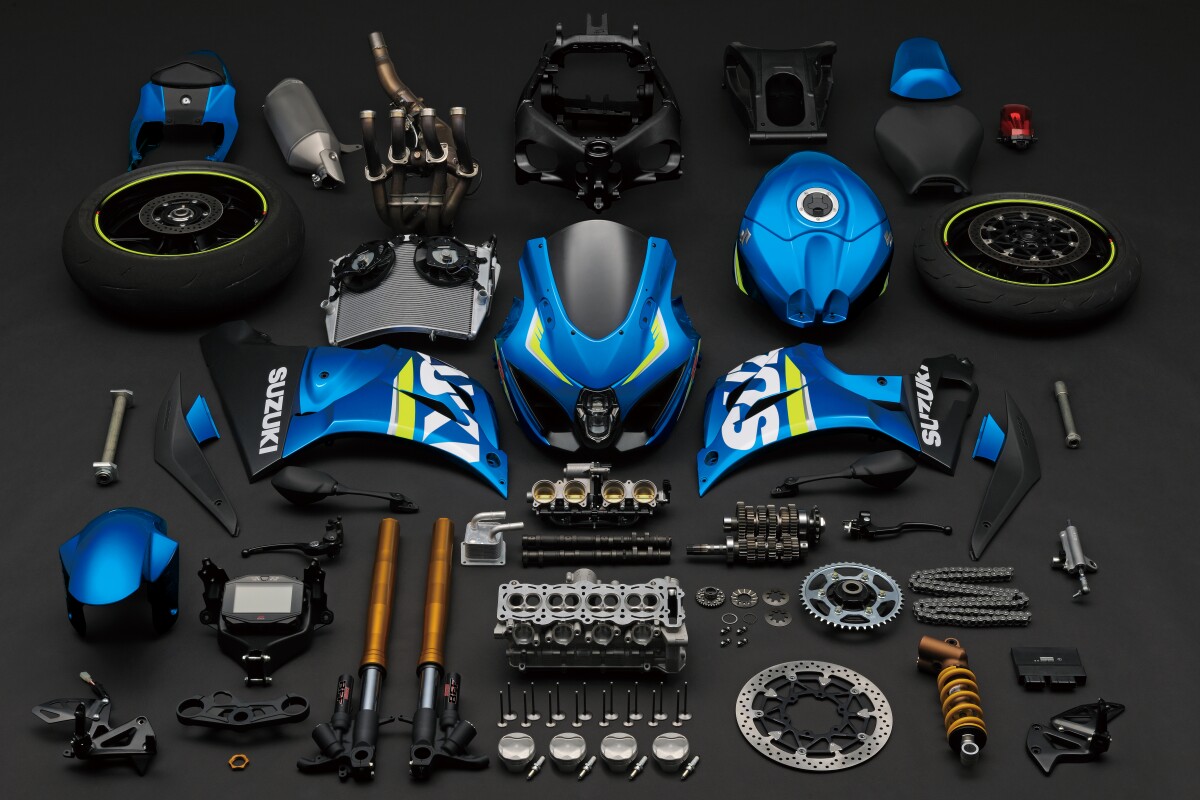 Suzuki GSX-R1000 L7: exploded view shows all new parts