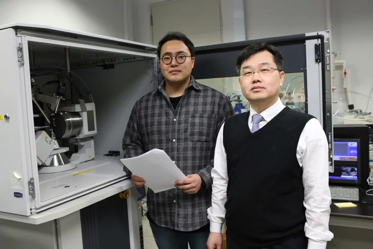 Il Woo Ock, left, and Jeung Ku Kang, are researchers on the hybrid aqueous energy storage device project