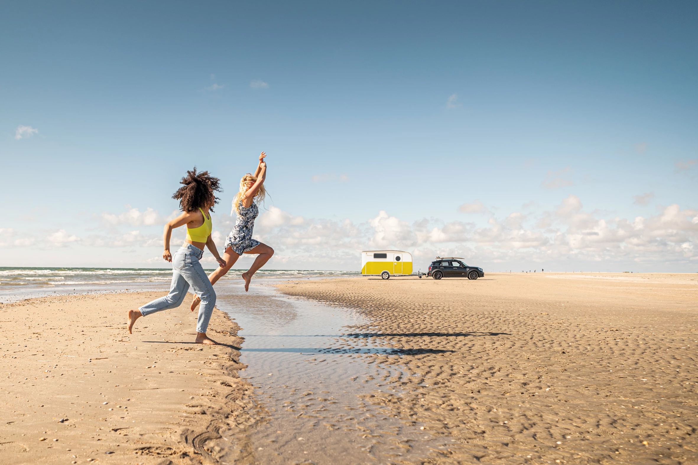 Hobby's Beachy Air makes a splash at the actual beach