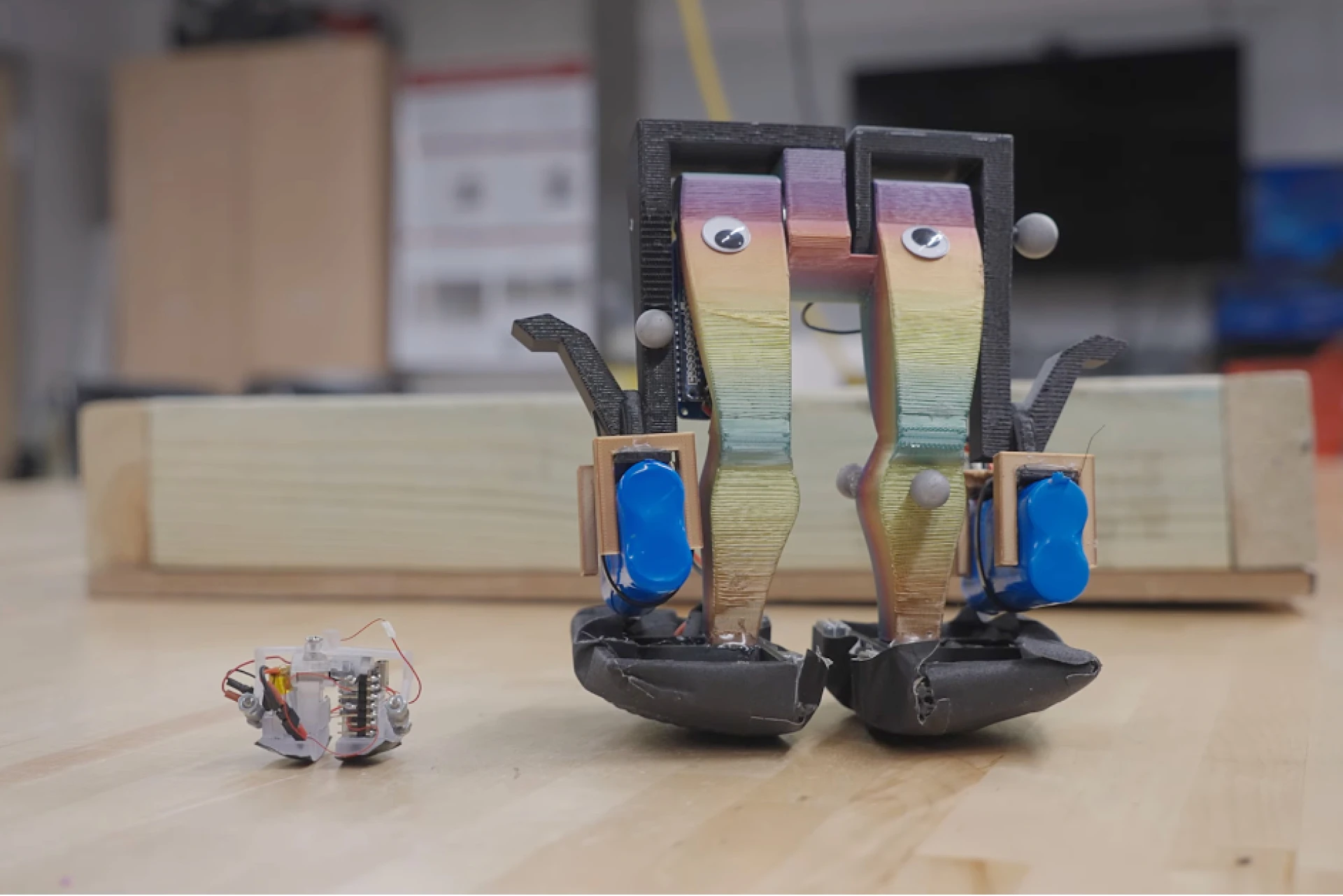 Bipeddled Bot Tiny robot Zippy sets record as fastest bipedal bot for its size