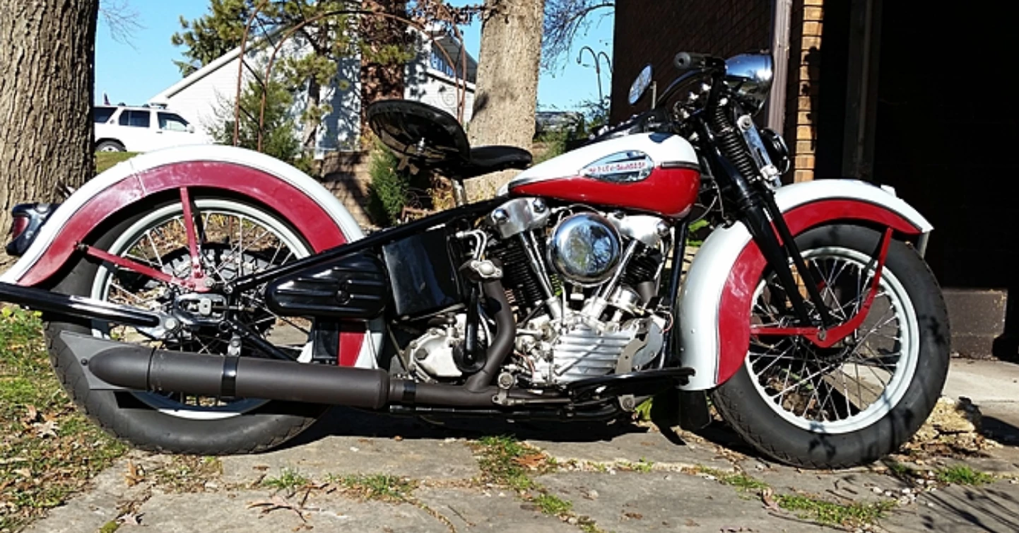 $40,700 – 1946 Harley-Davidson Knucklehead - Mecum Lot T106