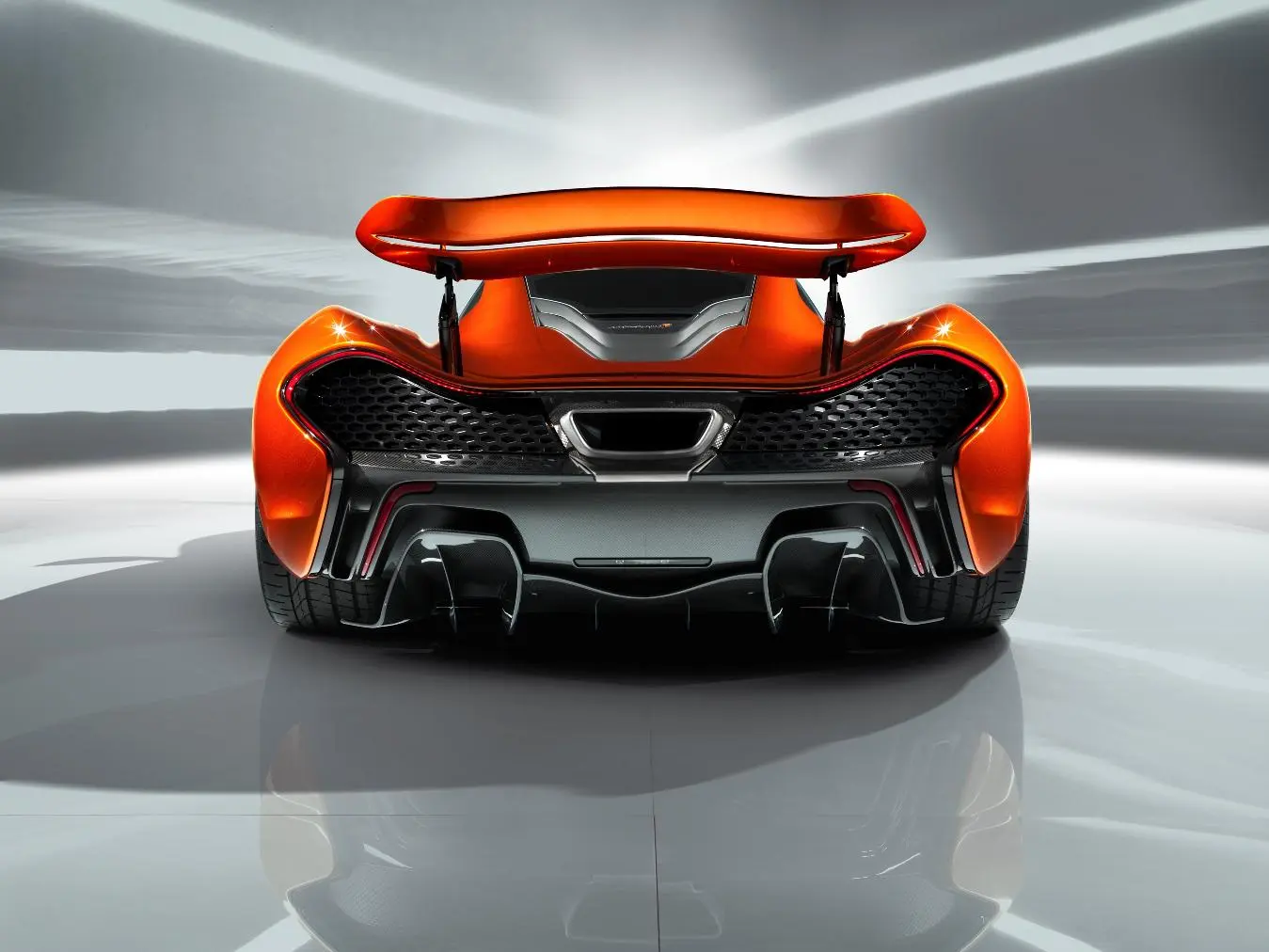 The LED taillights frame the rear-end and diffuser and provide plenty of room for venting