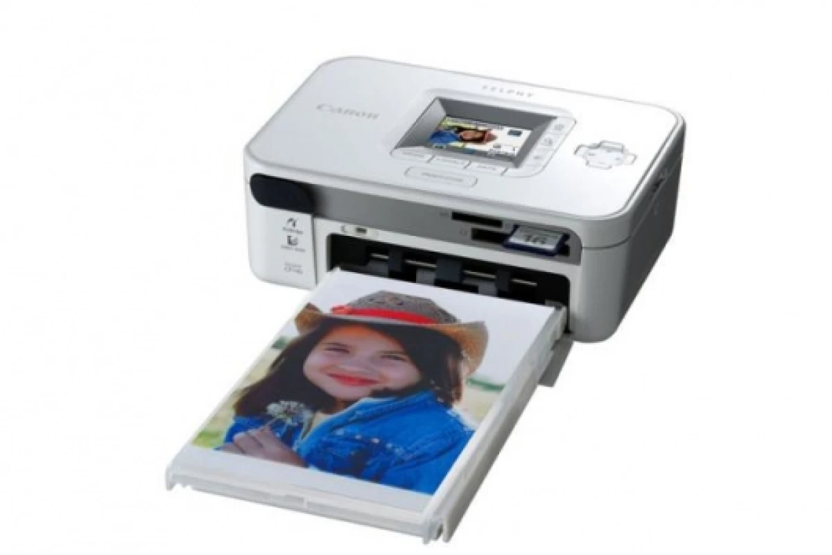Canon's SELPHY CP740 Compact Photo Printer