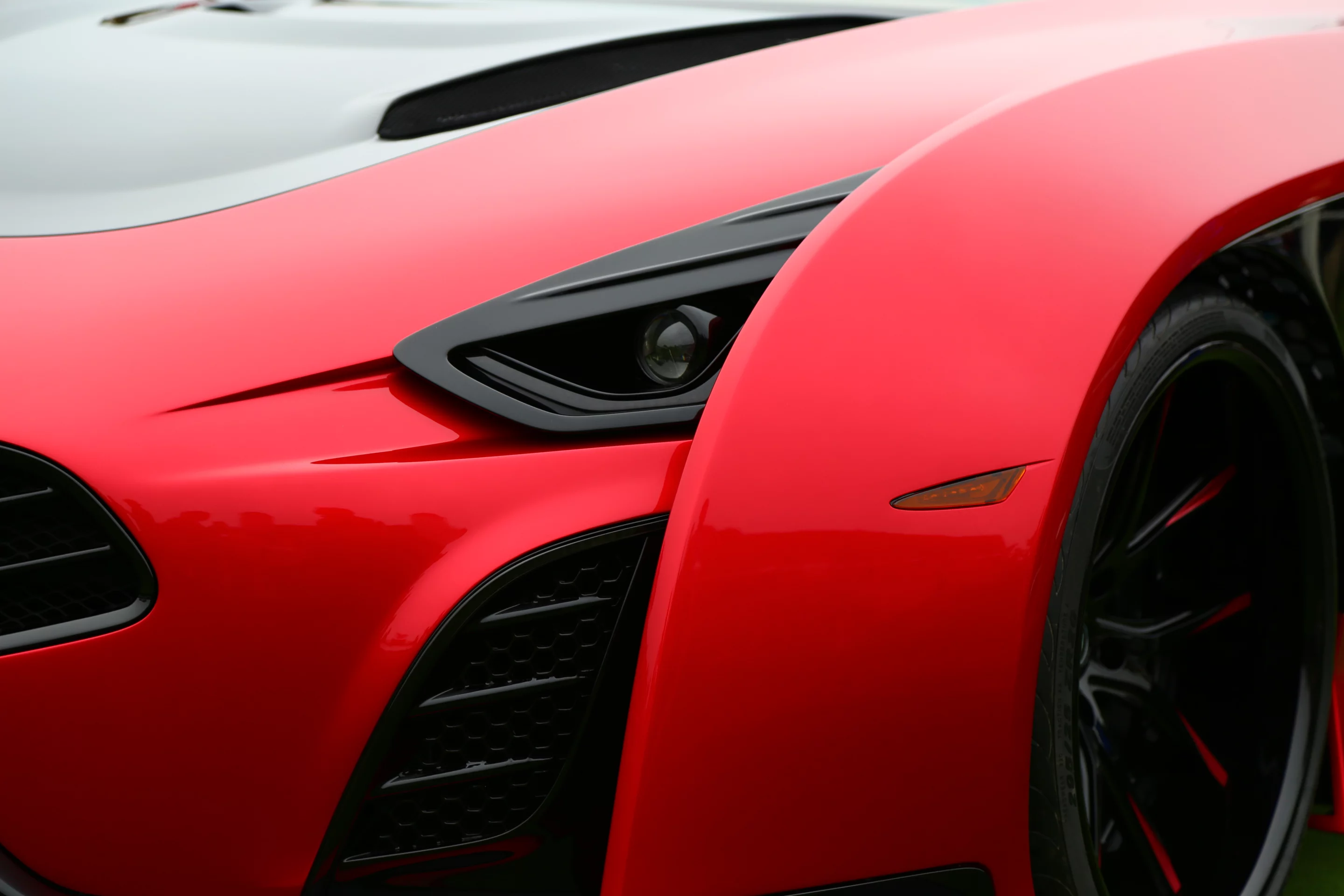 Laraki Epitome Concept was about as conceptual as one could get on the Pebble Beach Concours d'Elegance lawn (Photo: Angus MacKenzie/Gizmag.com)