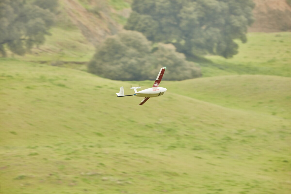 The new Zip drones have a round trip range of 160 km (99 miles) – up from 150 km –and can carry up to 1.75 kg (3.8 lb) of cargo, which is up from 1.5