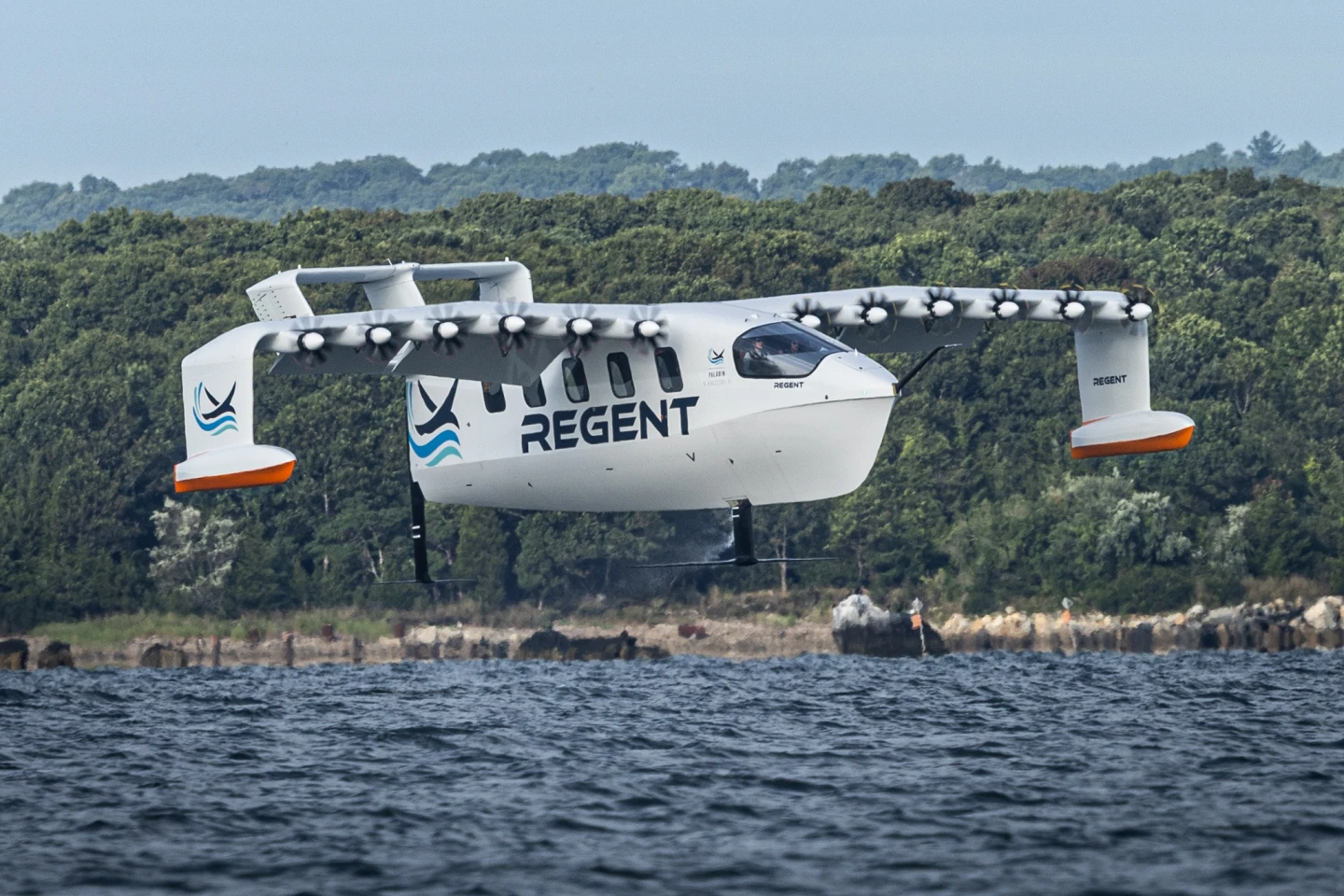 Triple-threat WIG hydrofoil aircraft makes maiden flight