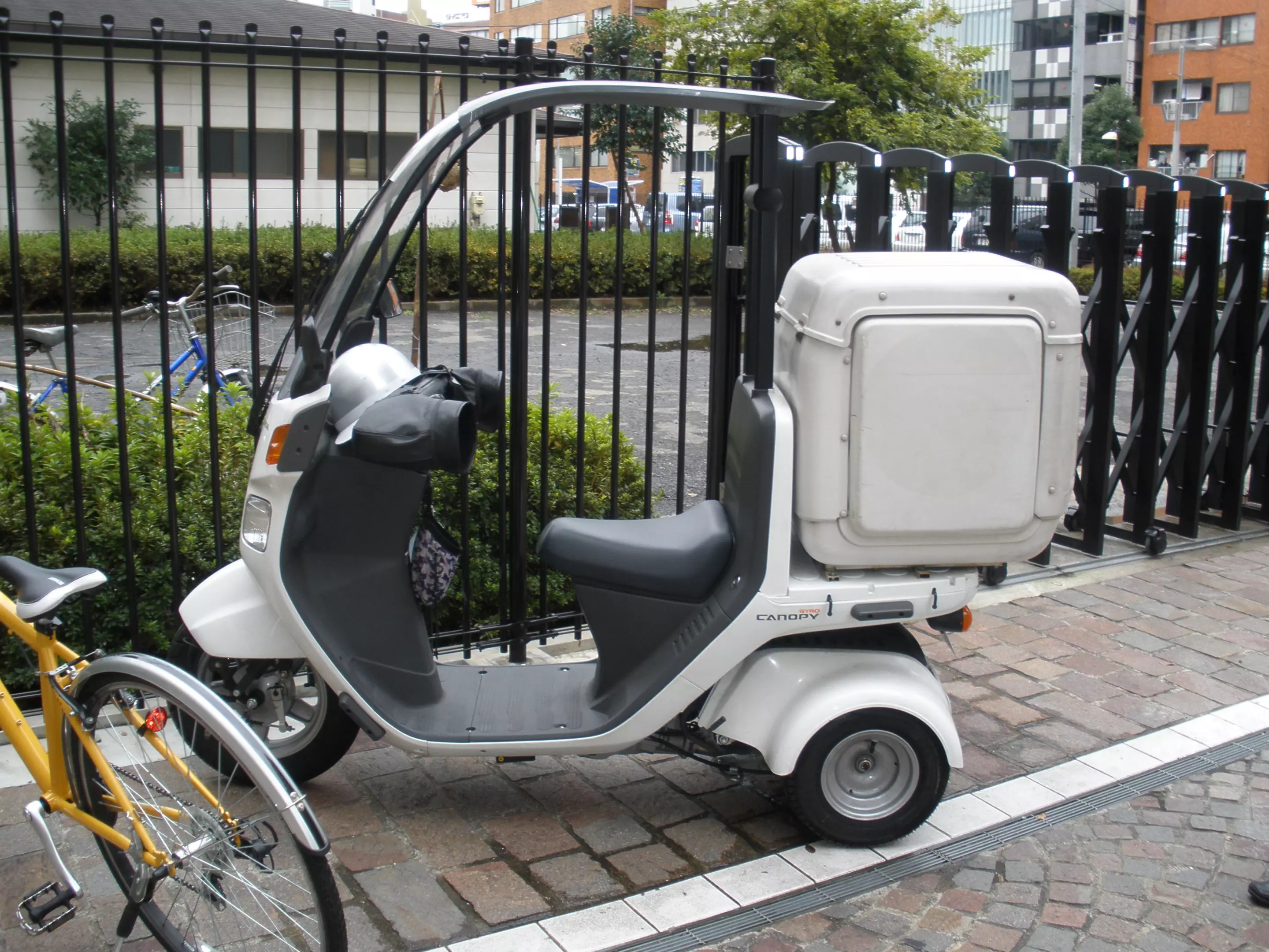 Honda's Gyro 50 three-wheeled delivery scooter
