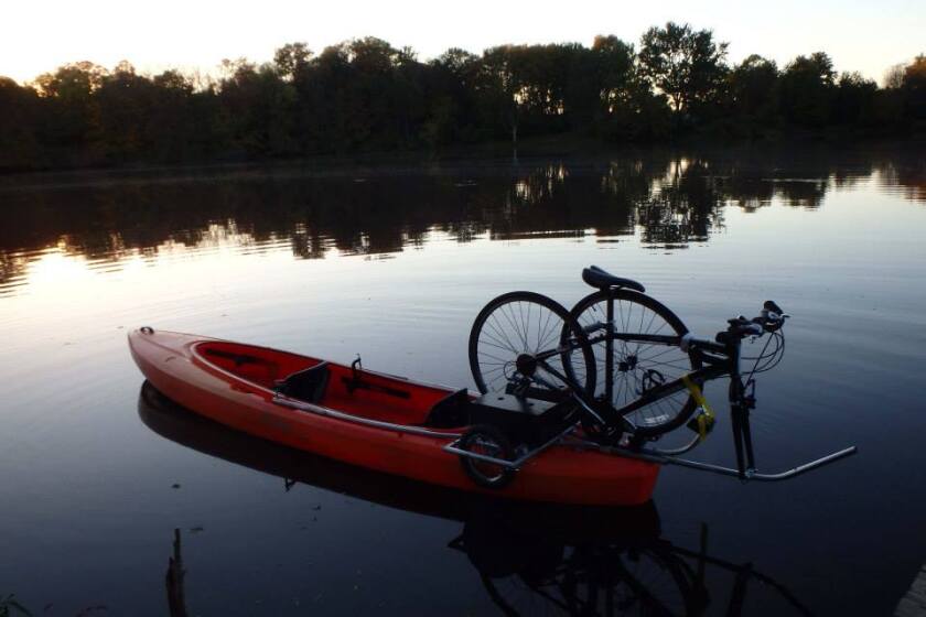 Solo Shuttle Trailer lets you kayak with your bike and bike with your kayak