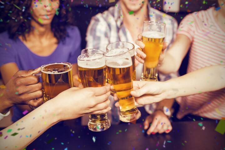 A 'feast or famine' approach to drinking alcohol is worse for your health, study shows
