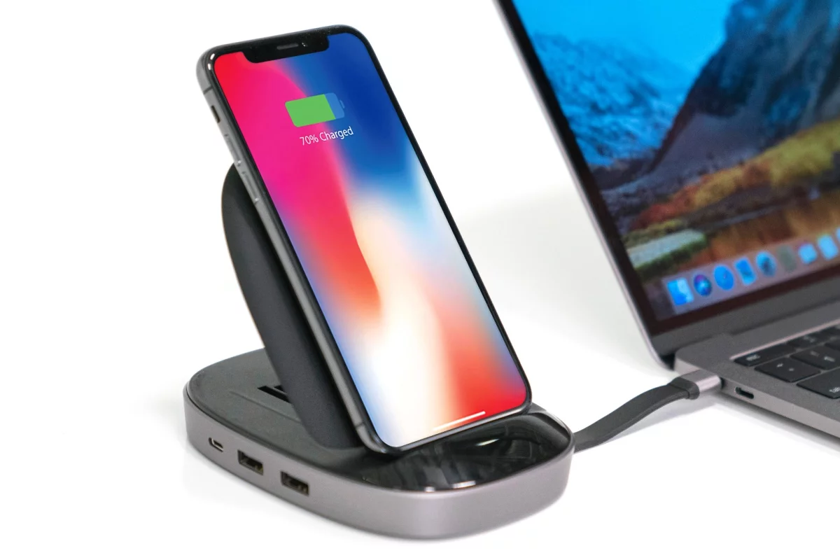The HyperDrive is an 8-in-1 USB-C hub, as well as a wireless charging station for your smartphone