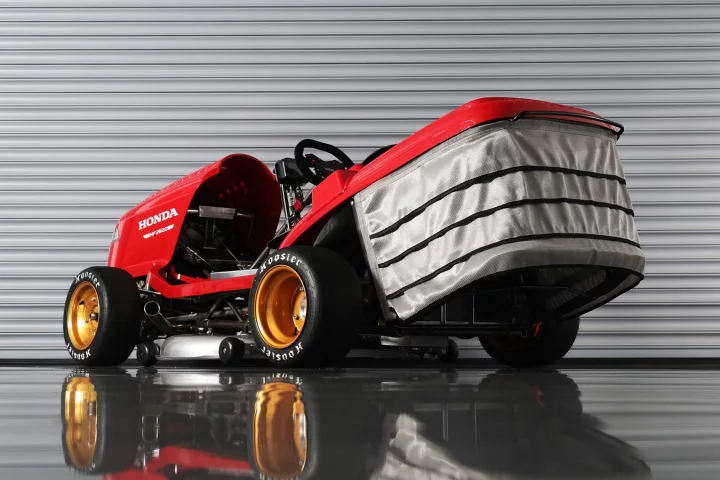 The Honda Mean Mower V2, capable of going at least 150 mph – but probably not while mowing