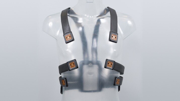 Broadsword Spine uses a wearable battery pack and conductive fabric to create a power/data hub