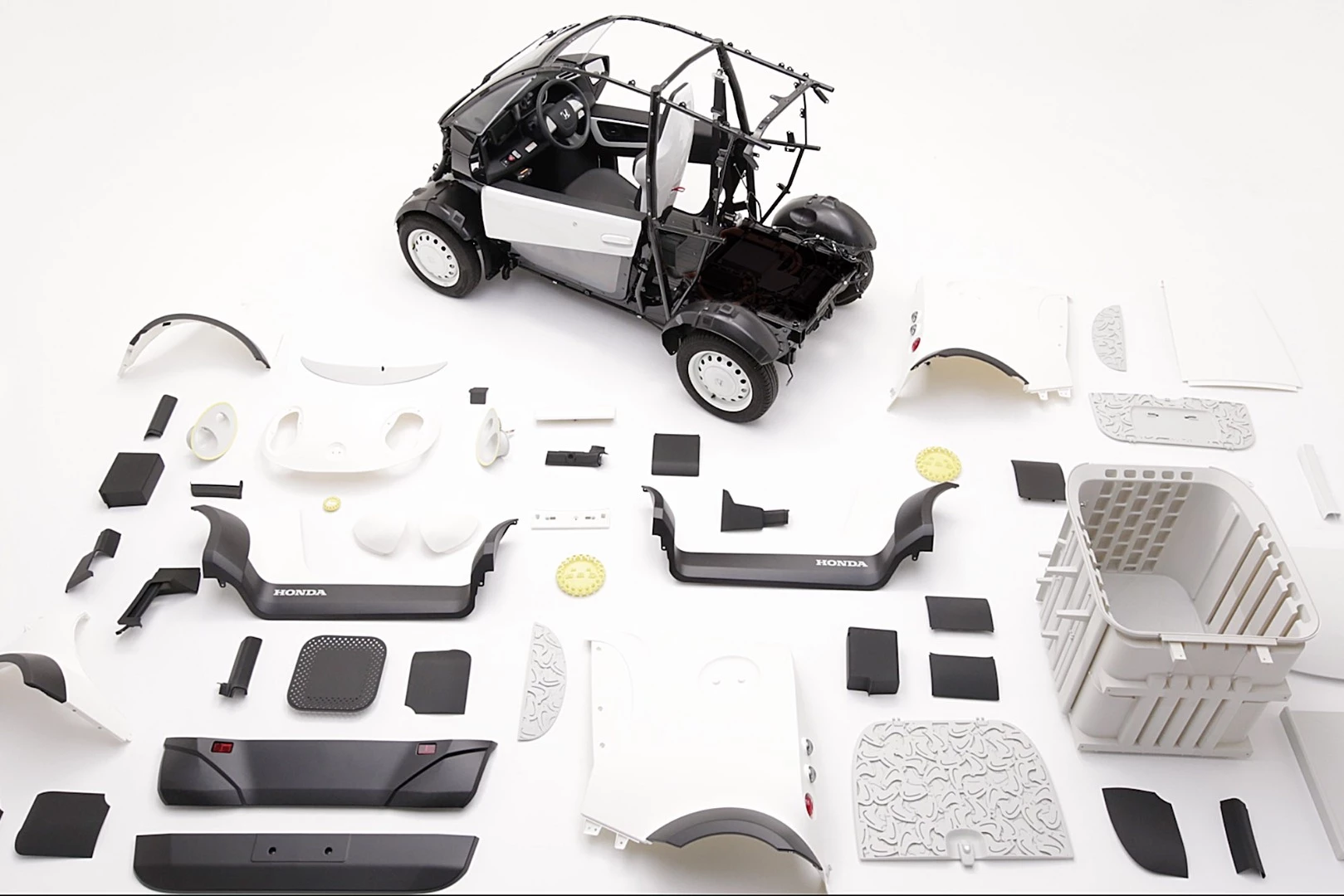 The Micro Commuter's chassis is constructed from a rigid lightweight pipe frame structure