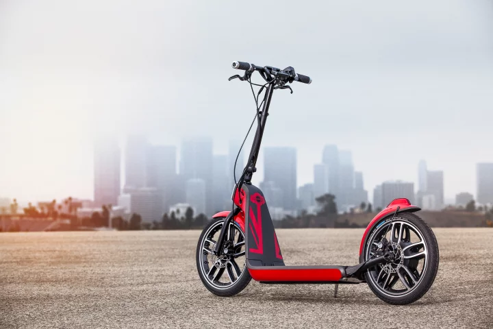 BMW's Mini CitySurfer folding electric vehicle concept boasts a top speed of 25 km/h (15 mph)