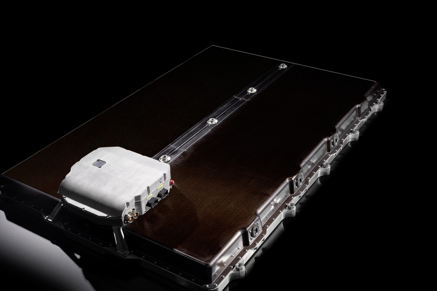 The Vision EQXX battery pack has nearly 100 kWh of energy but 50 percent less volume and 30 percent less weight than the EQS pack