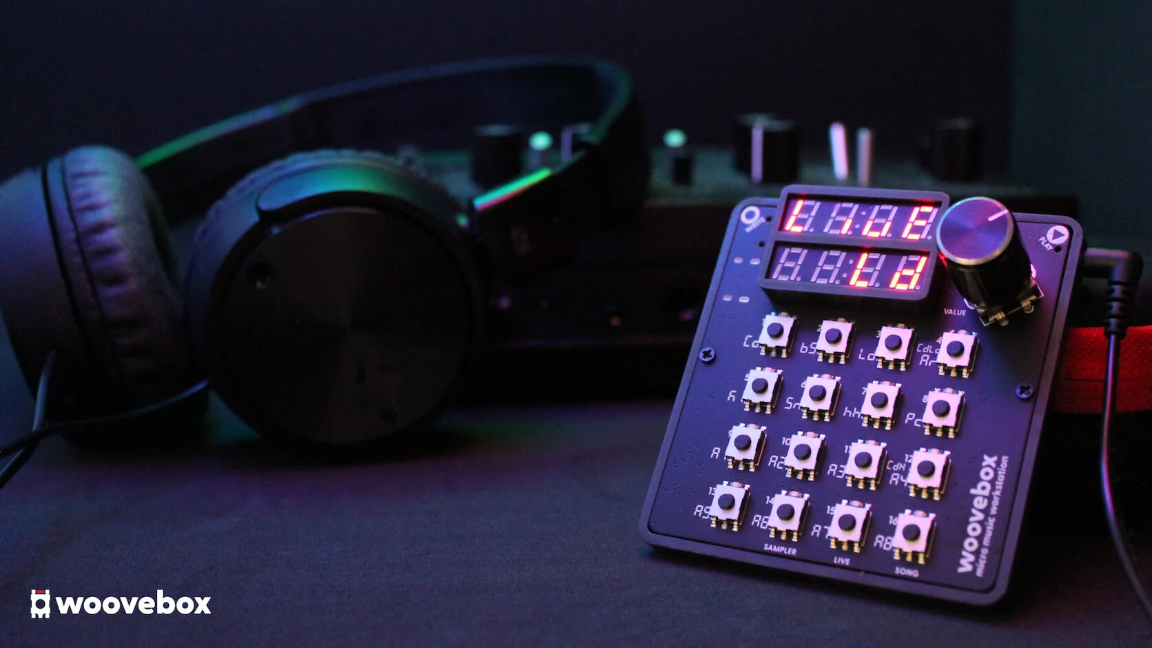 The battery-powered Woovebox features a 16-part multi-timbral synth engine, an 8-bit/44.1-kHz sampler and a 16-step sequencer