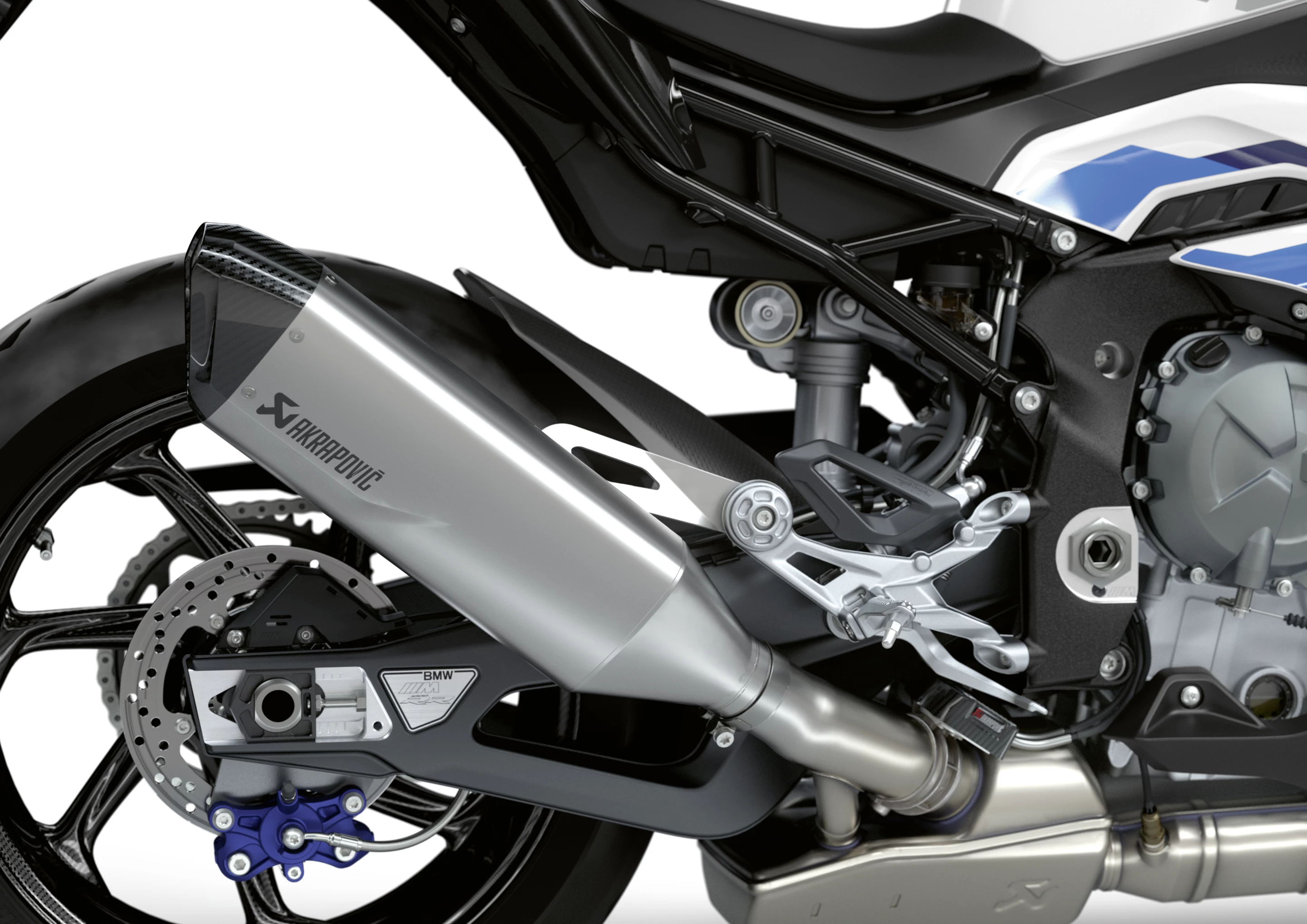 Akrapovic has provided a new exhaust system with titanium at the headers, mid pipes and end can, saving you more than 3.5 kg
