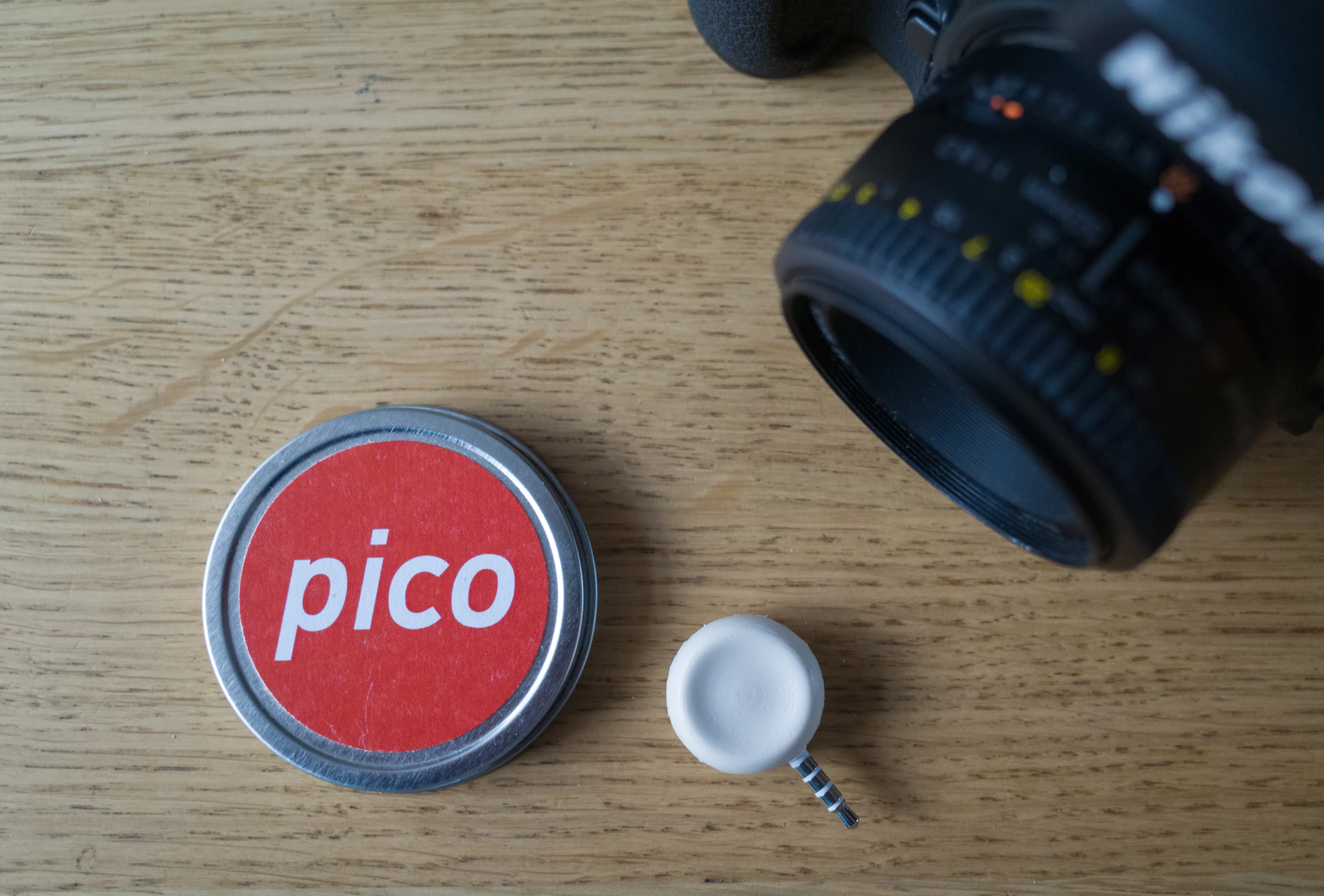 The Pico looks like a chewable sweet, except for the presence of its 3.5 mm connector (Photo: Simon Crisp/Gizmag.com)