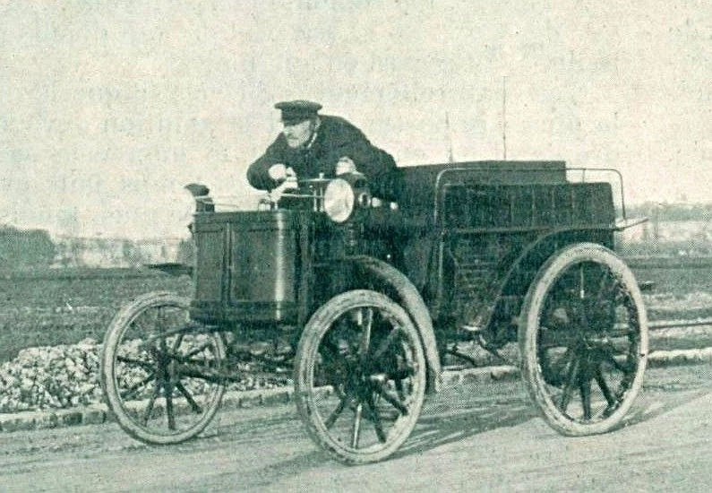 Belgian Camille Jenatzy challenged Count Gaston de Chasseloup-Laubat to a run-off at Achères (France) on 17 January 1899, running 41.42 mph (66.27 km/h) and breaking the first speed record.