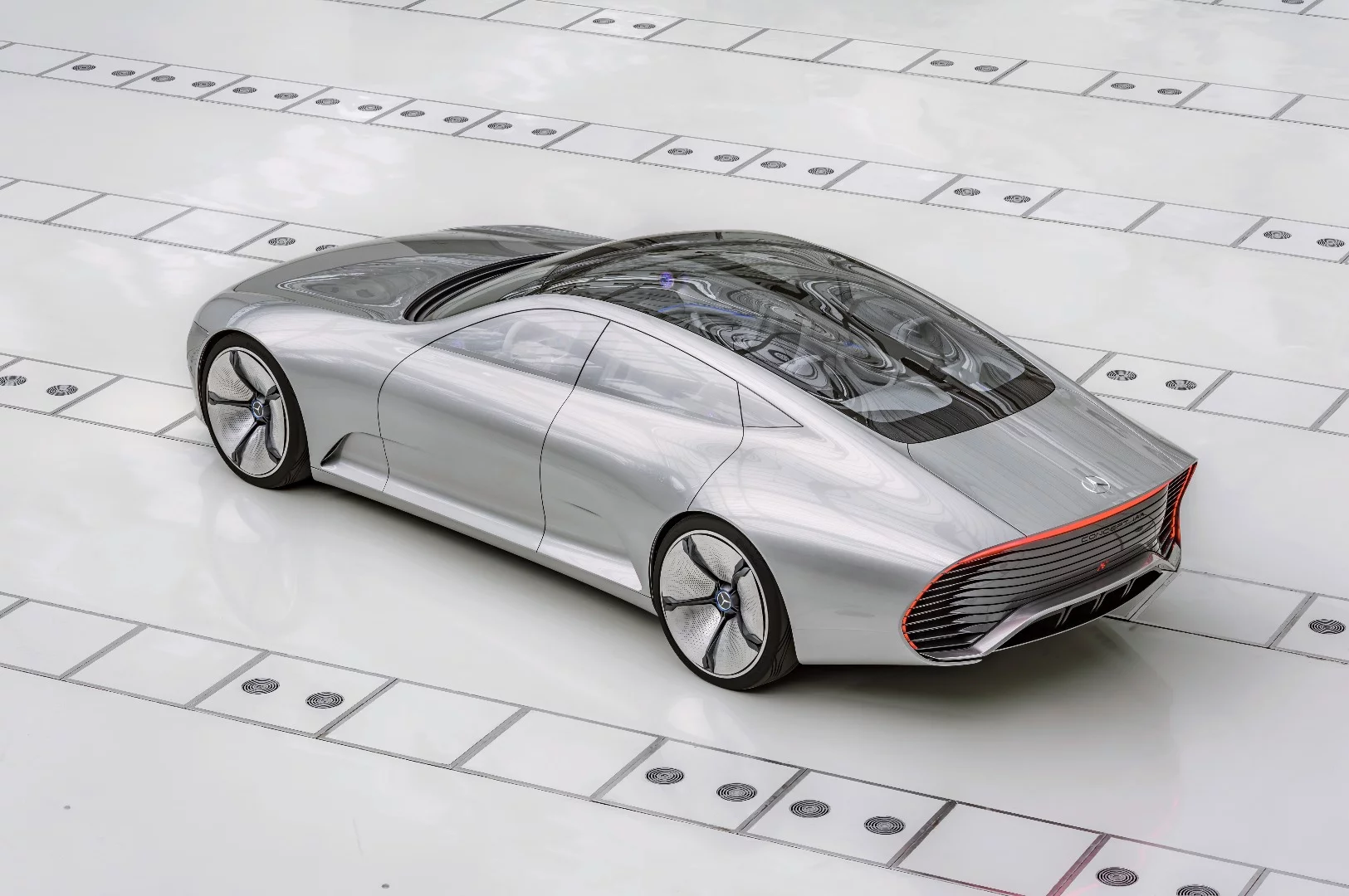 In Design mode, the Concept IAA looks like a fancy four-seat coupe