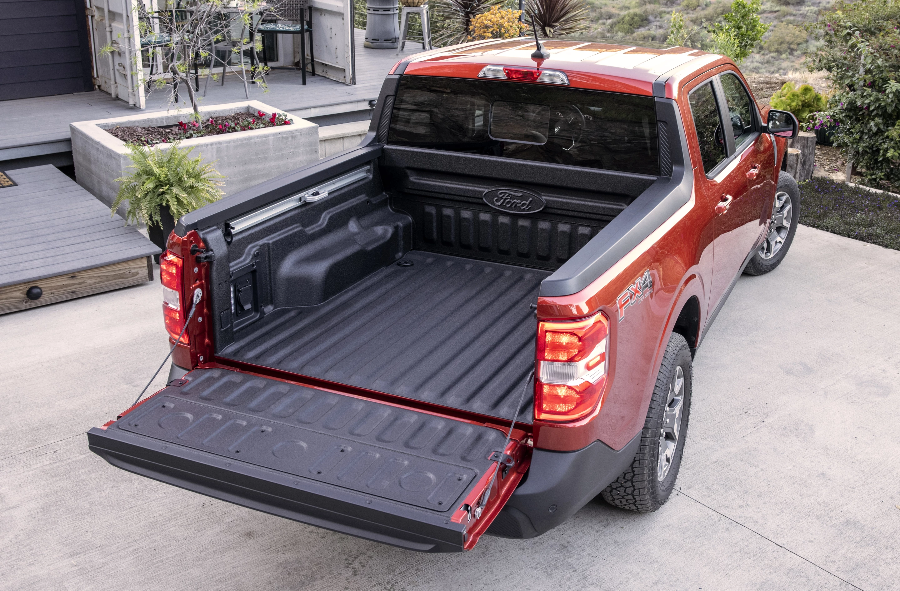 The standard Ford FlexBed in the Maverick has several features to accommodate various uses and needs, including options for additional power outlets