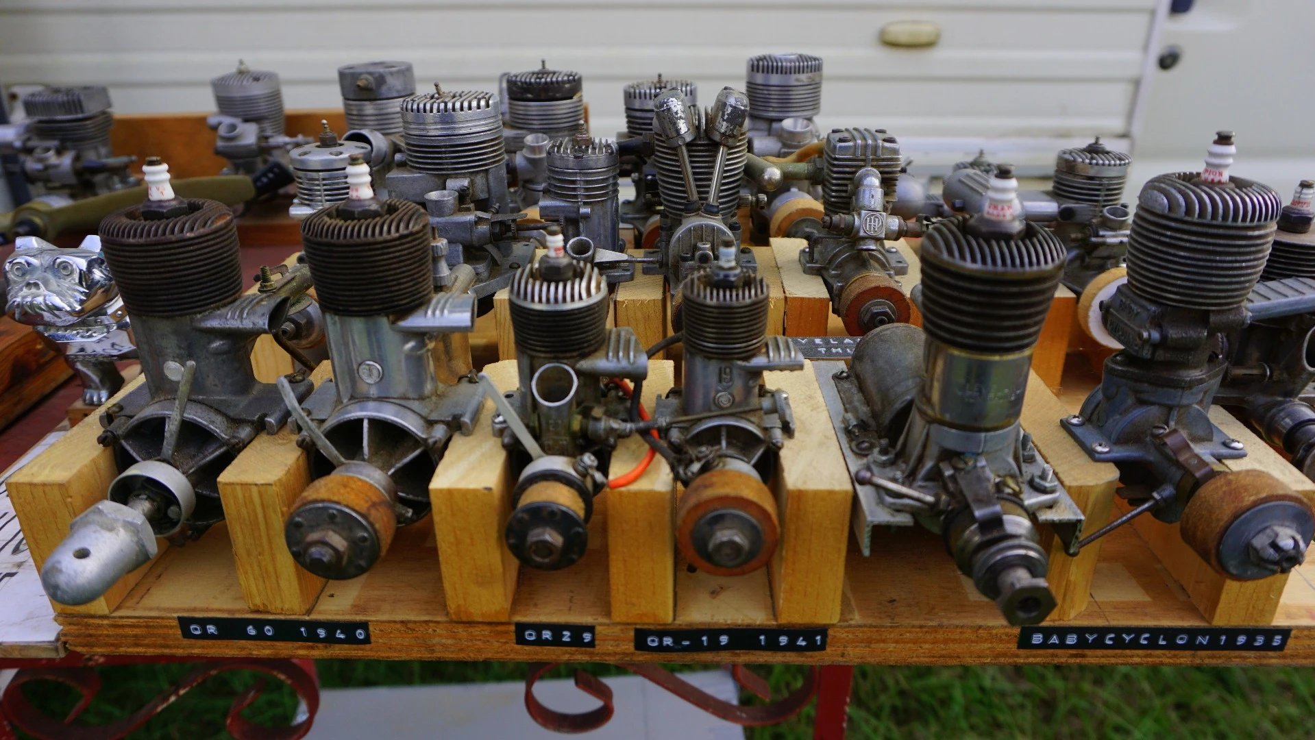 Model Airplane engine display