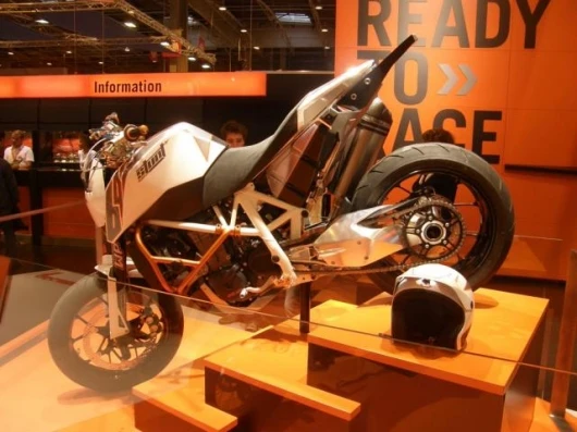 KTM's 690 Stunt @ Paris