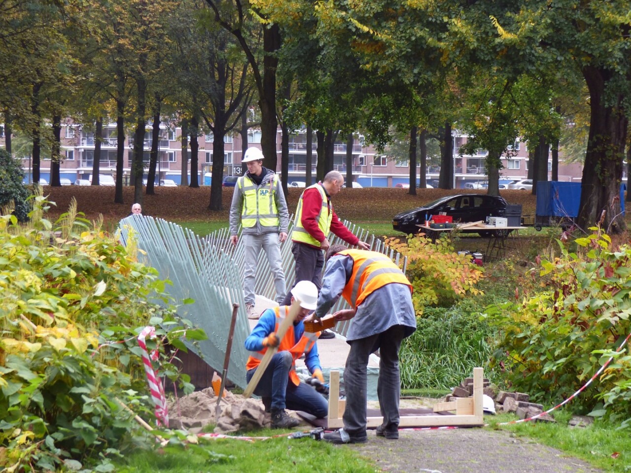 The bridge is installed on the TU/e campus in Eindhoven