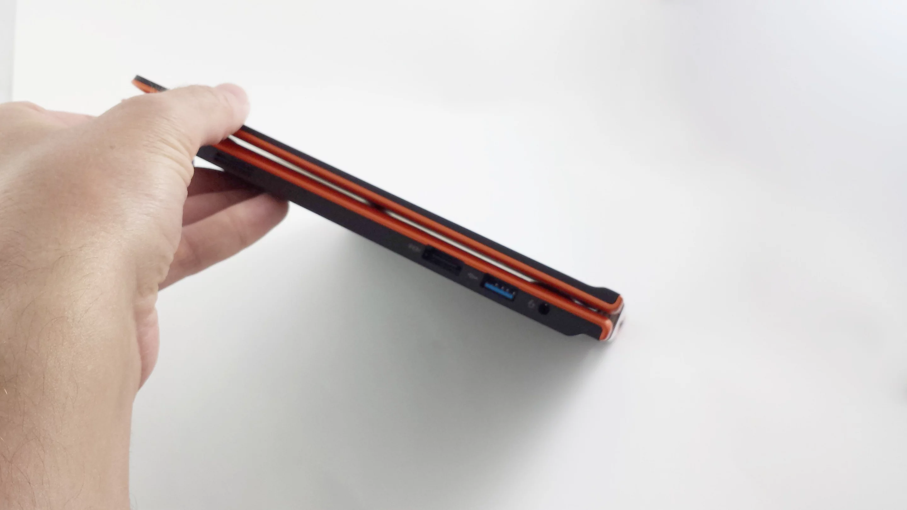 The Yoga weighs 1.4 kg