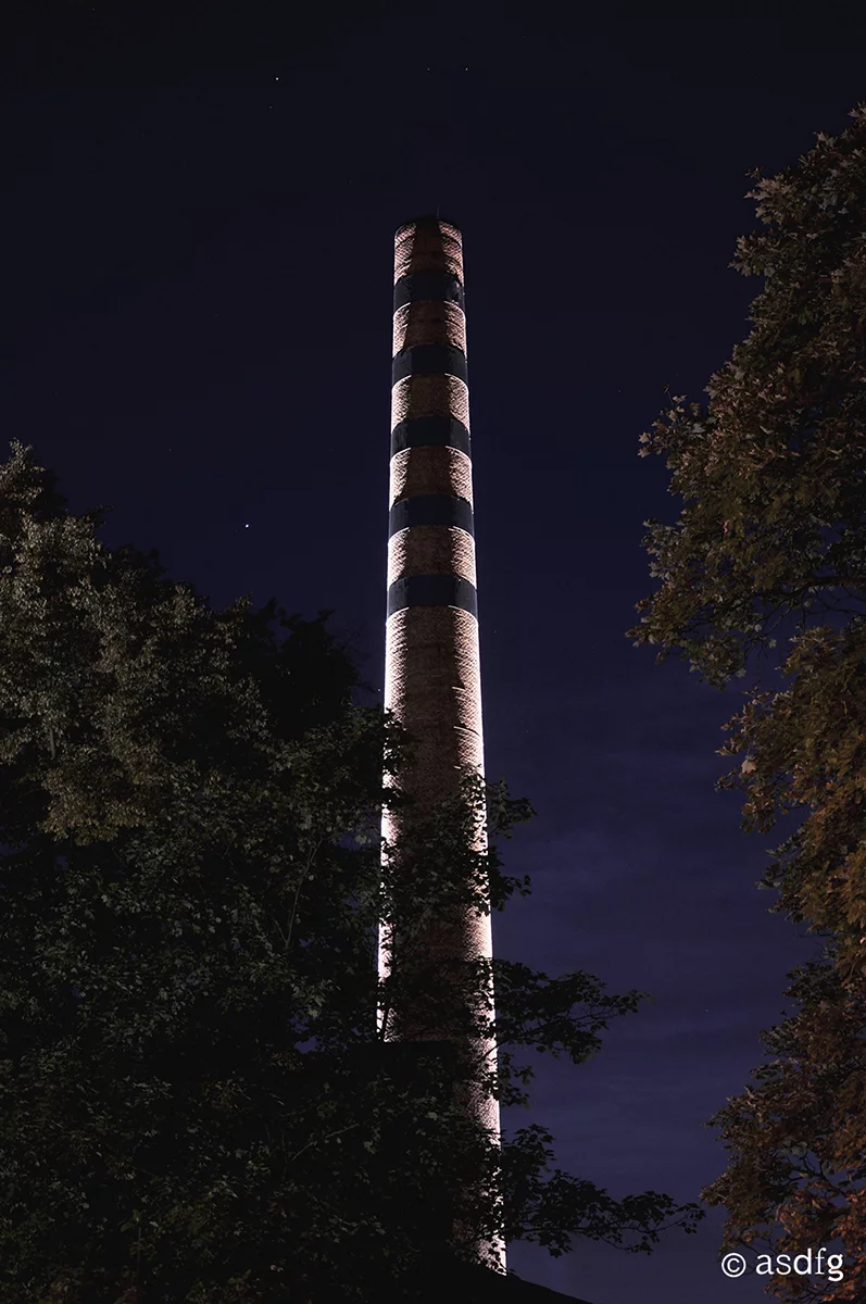 There are no cameras, no screens; instead, they do it with mirrors (Photo: asdfg)