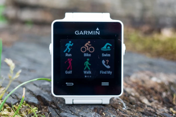 Gizmag reviews the Garmin vivoactive GPS activity and fitness tracker