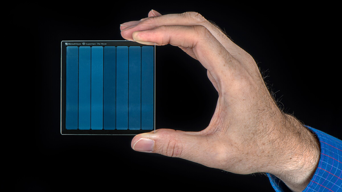 Microsoft's glass data storage system saves terabytes for 10,000 years - Vimarsana News