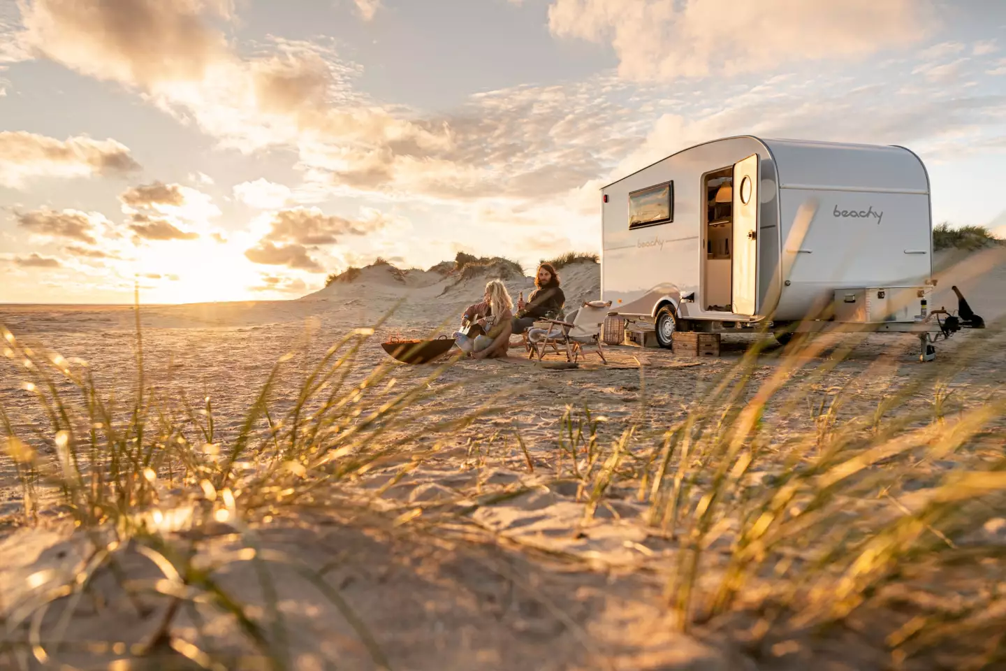 Whether the plan is to set up on open sand or deep in the forest, the Beachy caravan makes a comfortable place to stay