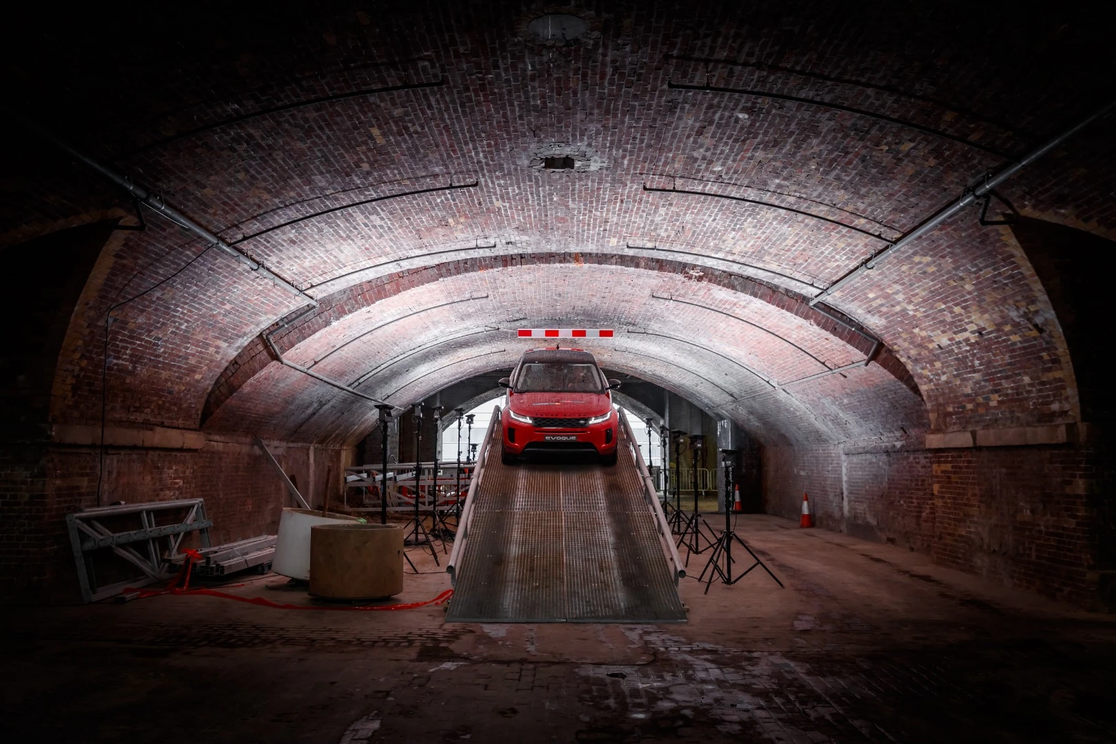 Built to handle urban environments as well the weekend getaway, Jaguar Land Rover promises agile handling from the new Range Rover Evoque
