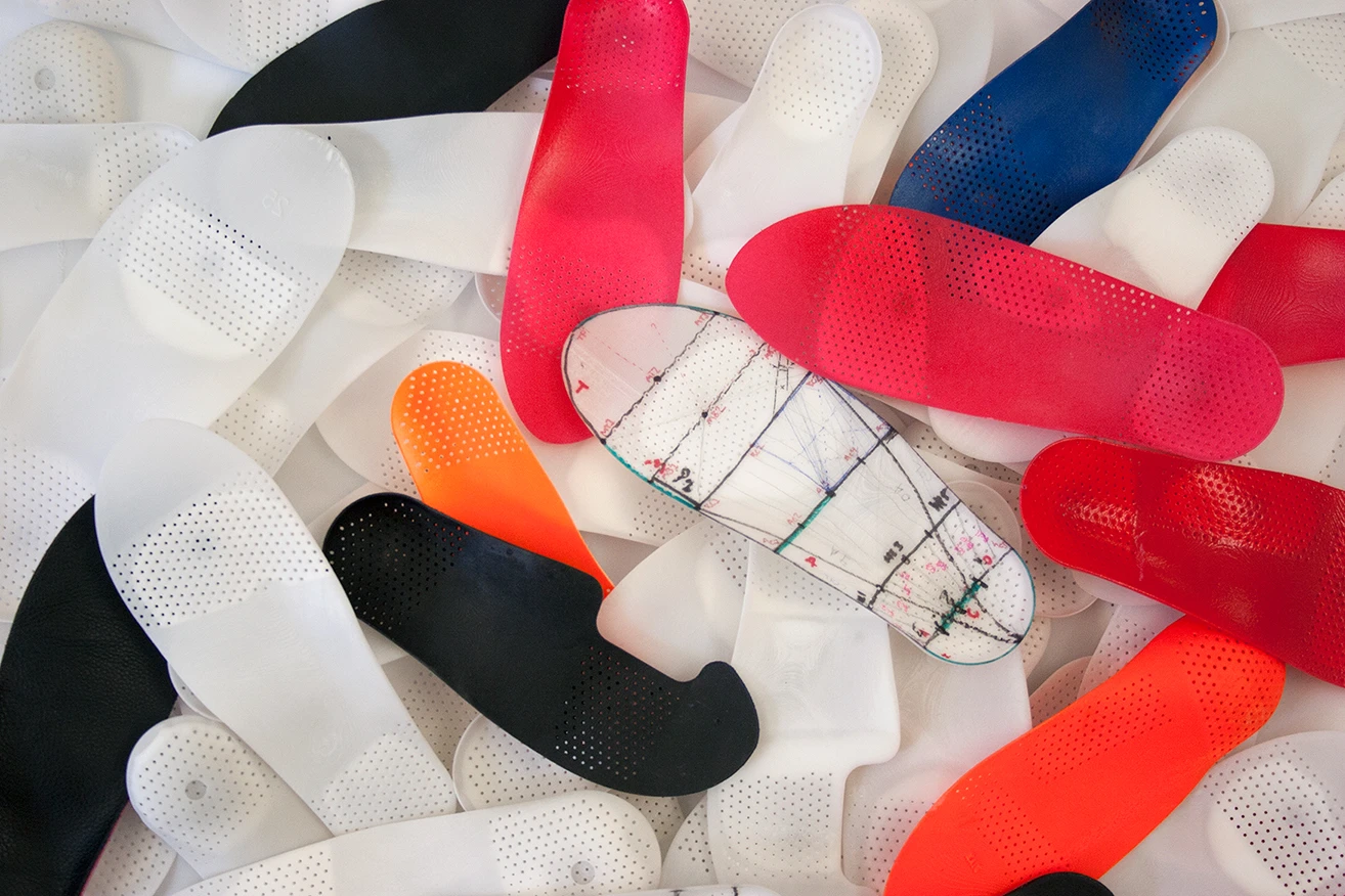 Users can choose the color in which they want their insoles to be printed