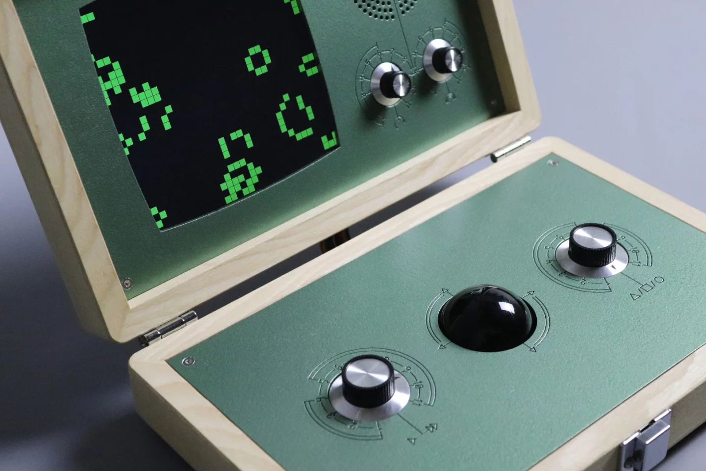 A battery-powered Raspberry Pi provides the processing power need to bring the Evoboxx to life