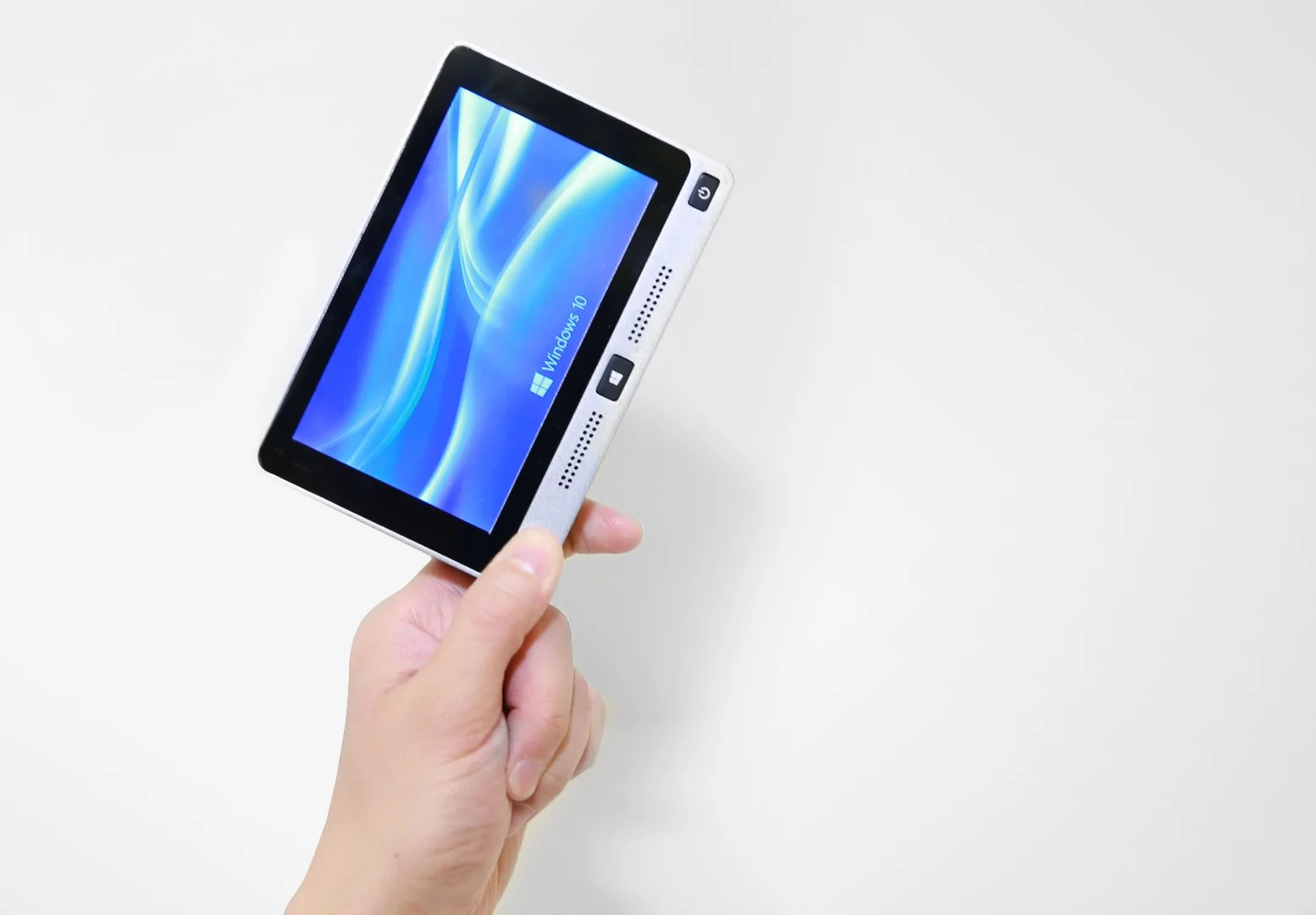 The MiniPC can boot to a full desktop version of Windows 10 or Android 5.1